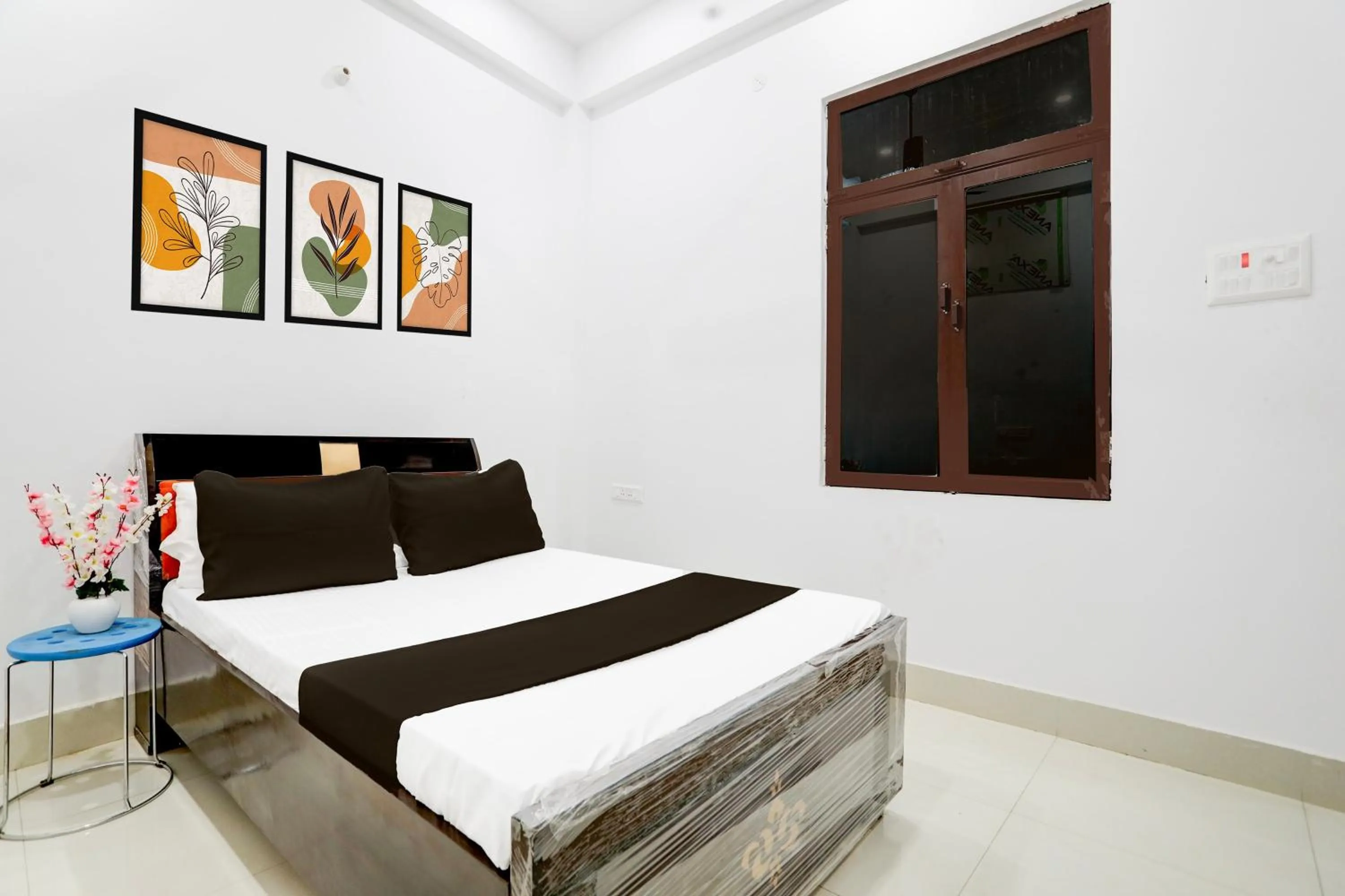 Bedroom, Bed in Hotel O THE HIGHWAY HOTEL