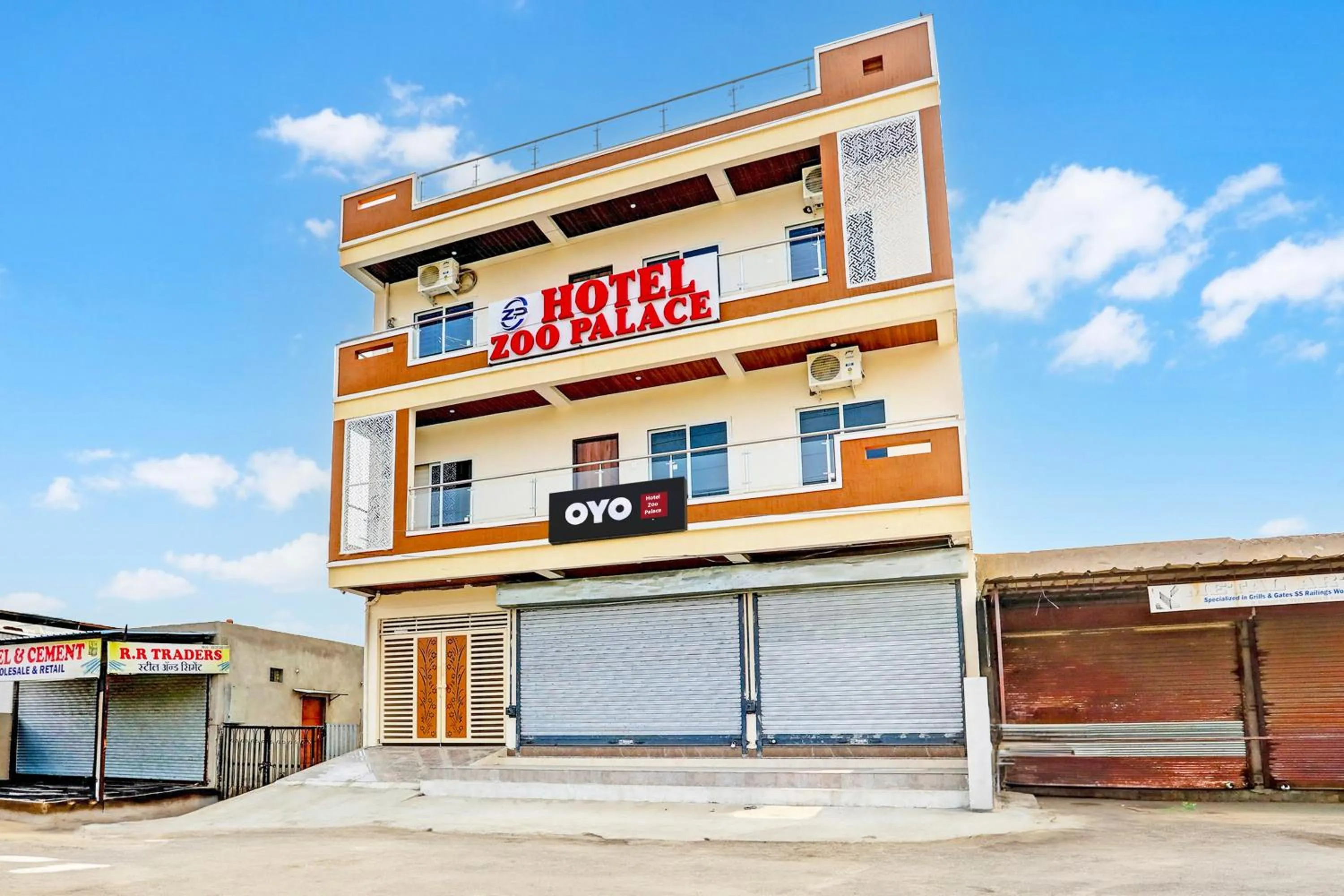 Facade/entrance in Super Hotel O Zoo Palace