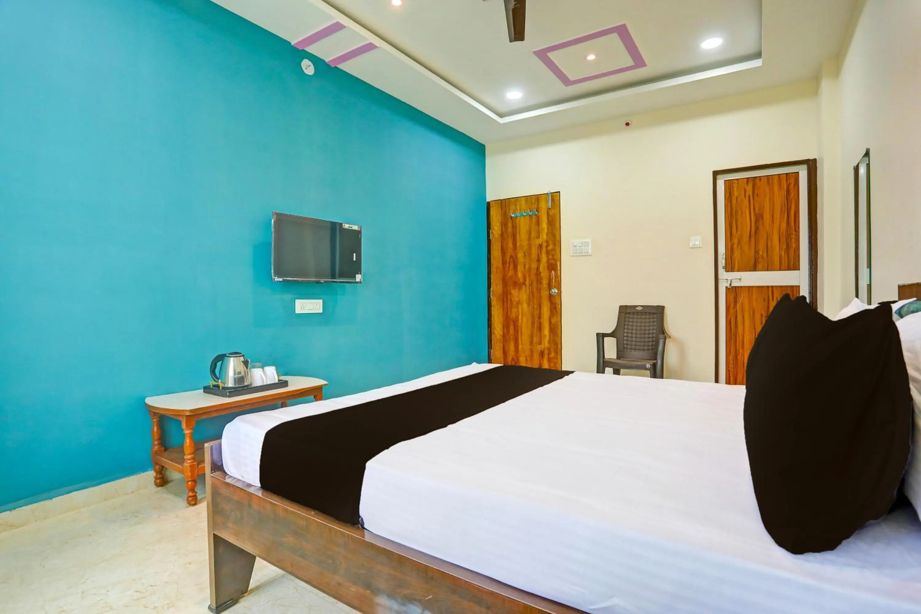 Bedroom, Bed in Super Hotel O Zoo Palace