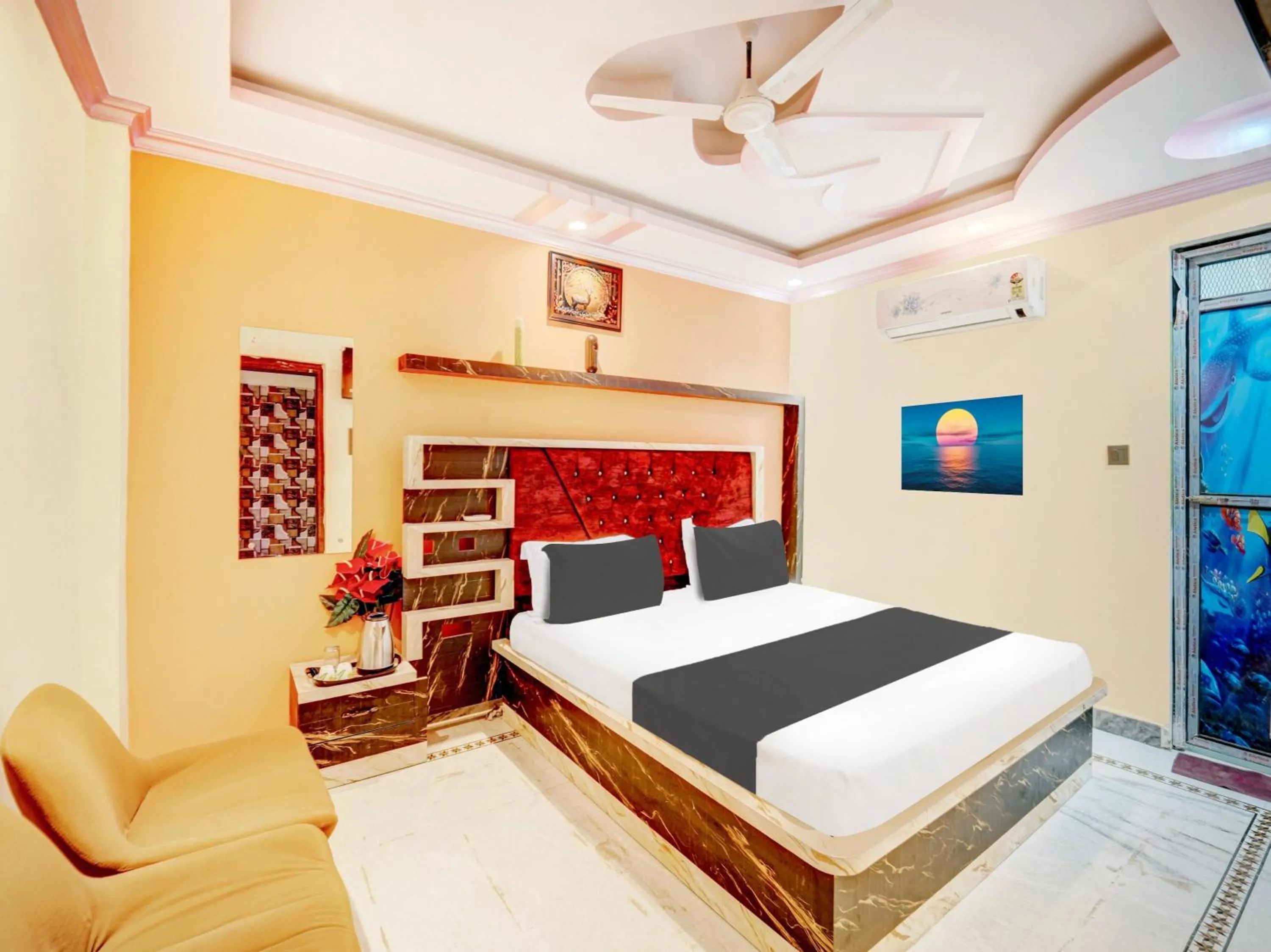 Hotel O RAJ PALACE