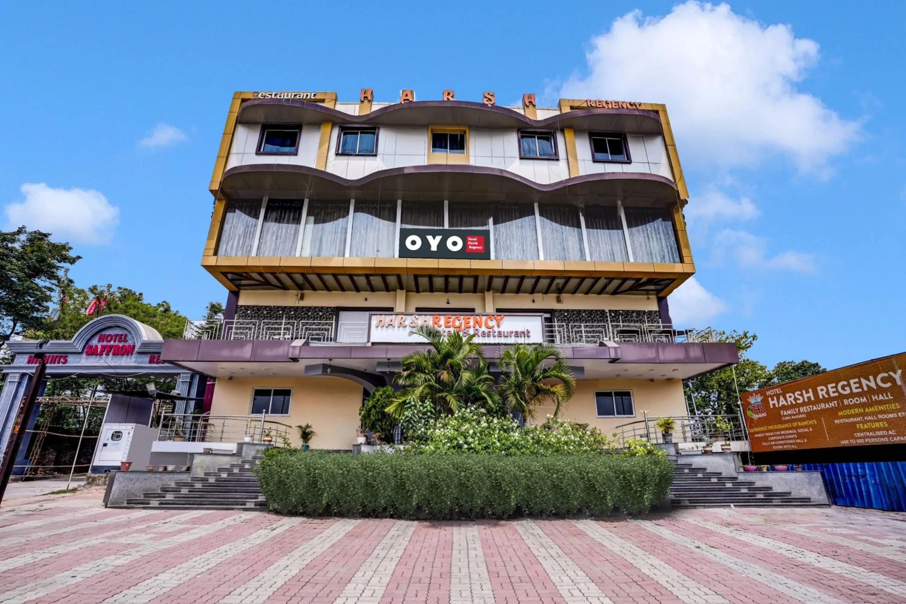 Facade/entrance in Super Collection O Harsh Regency