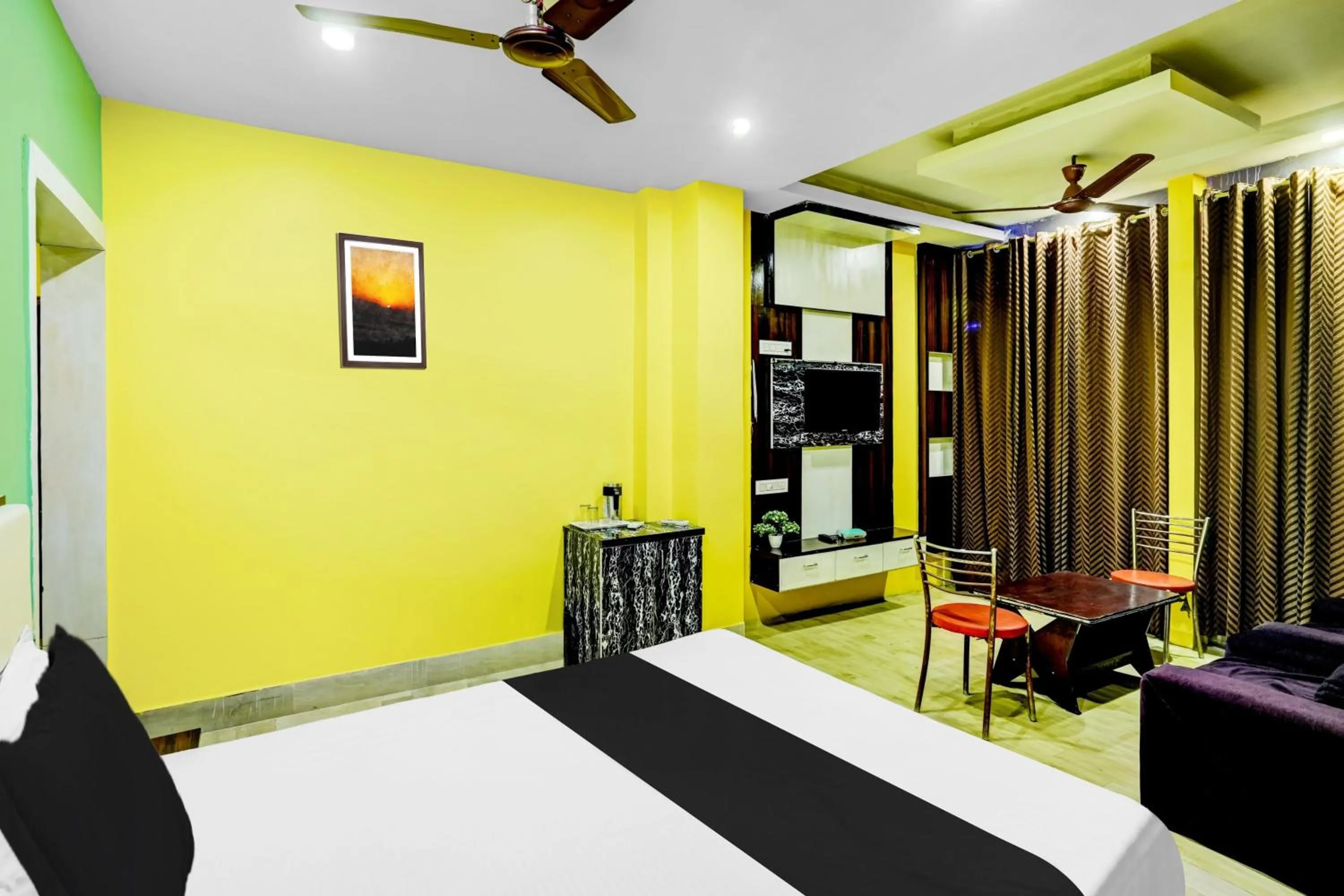 Bedroom, Bed in Hotel O Harsh Regency