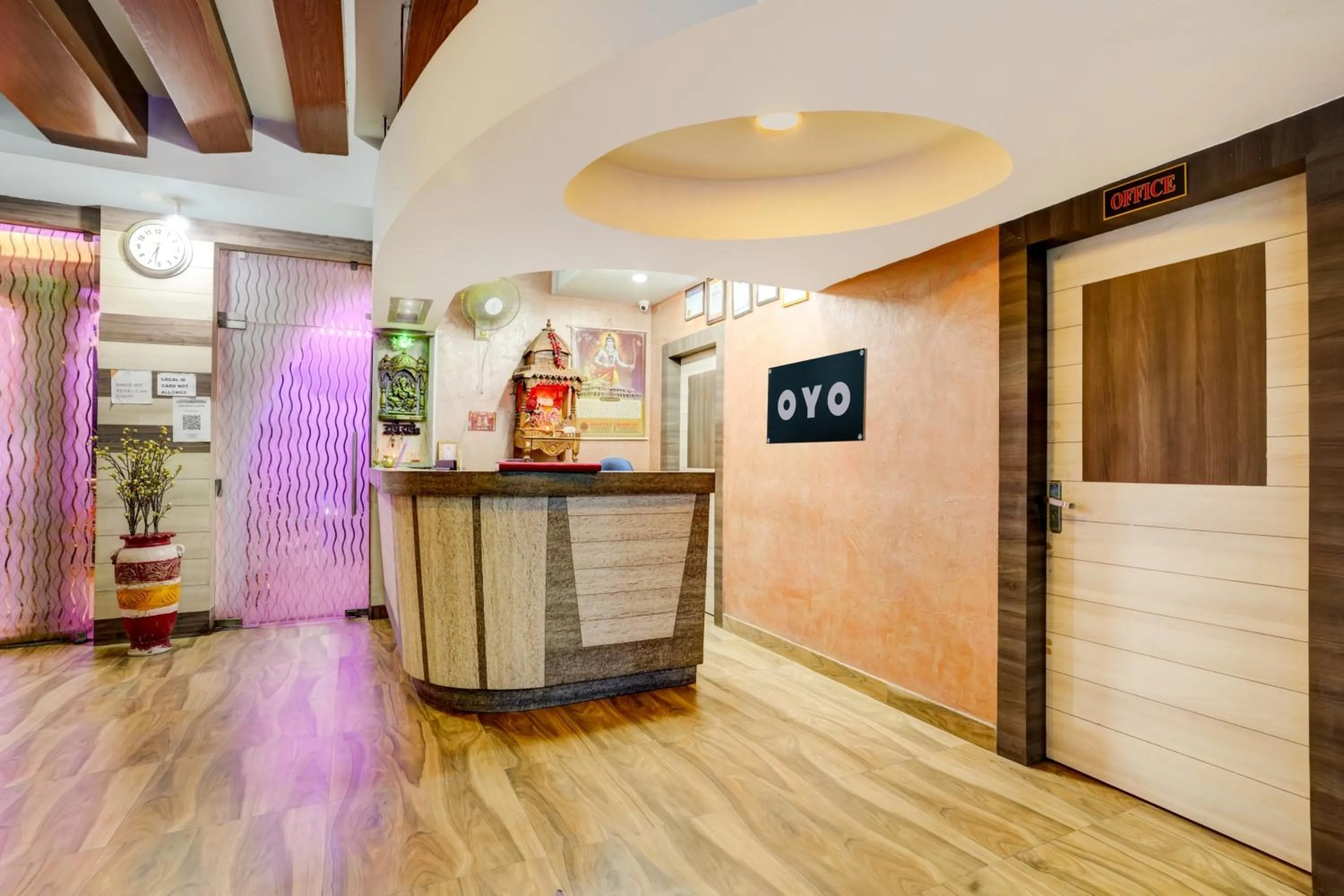 Lobby or reception in Super Collection O Harsh Regency