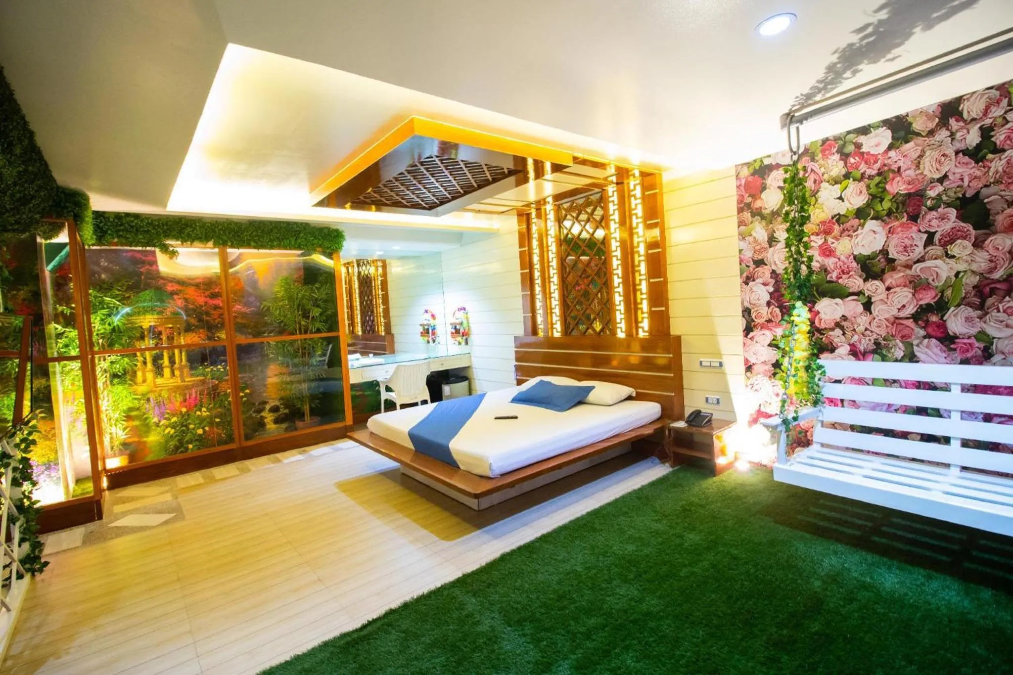 Bedroom, Bed in Hotel Dreamworld Las Pinas