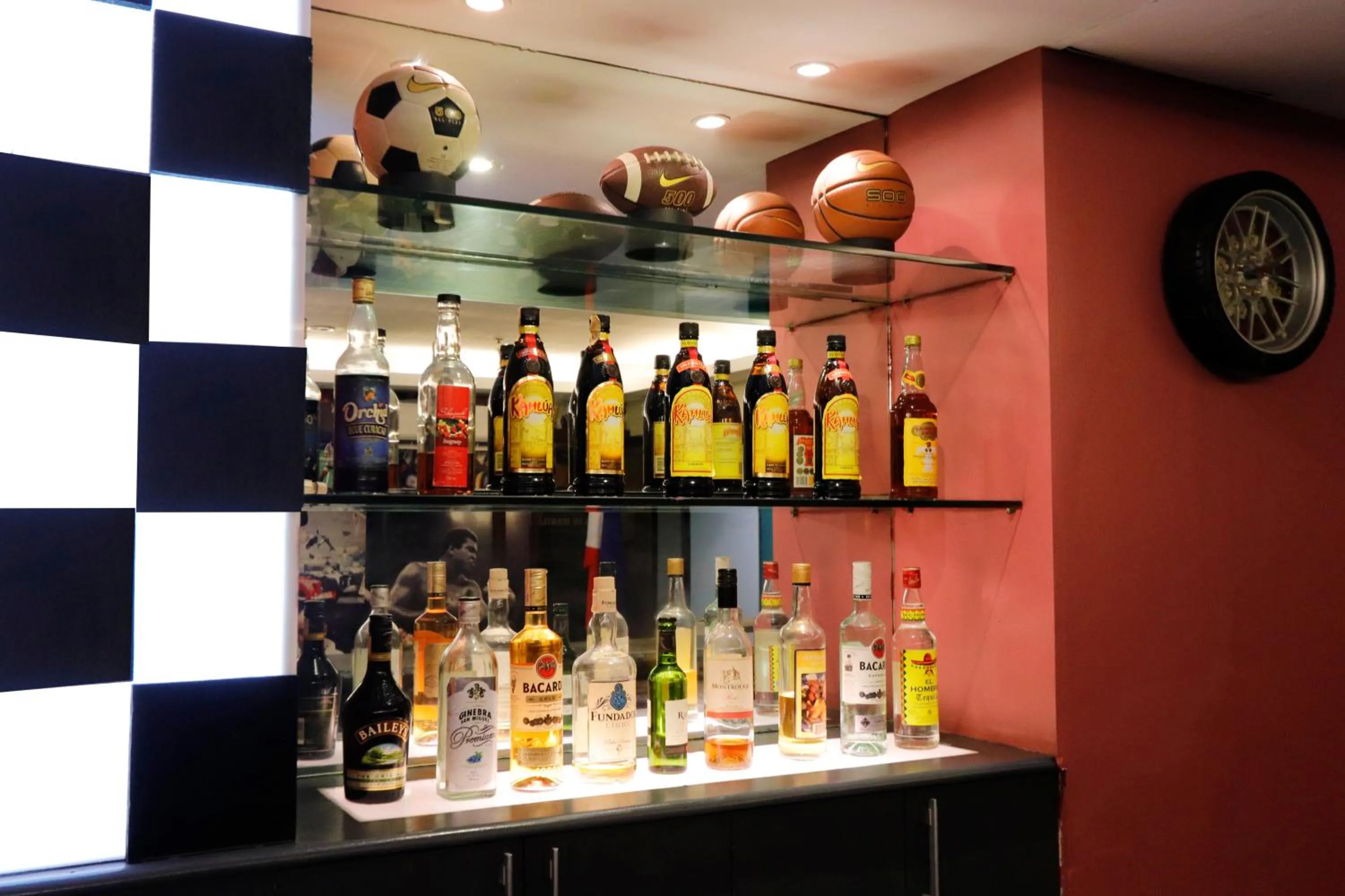 Lounge or bar in Eurotel Las Pinas