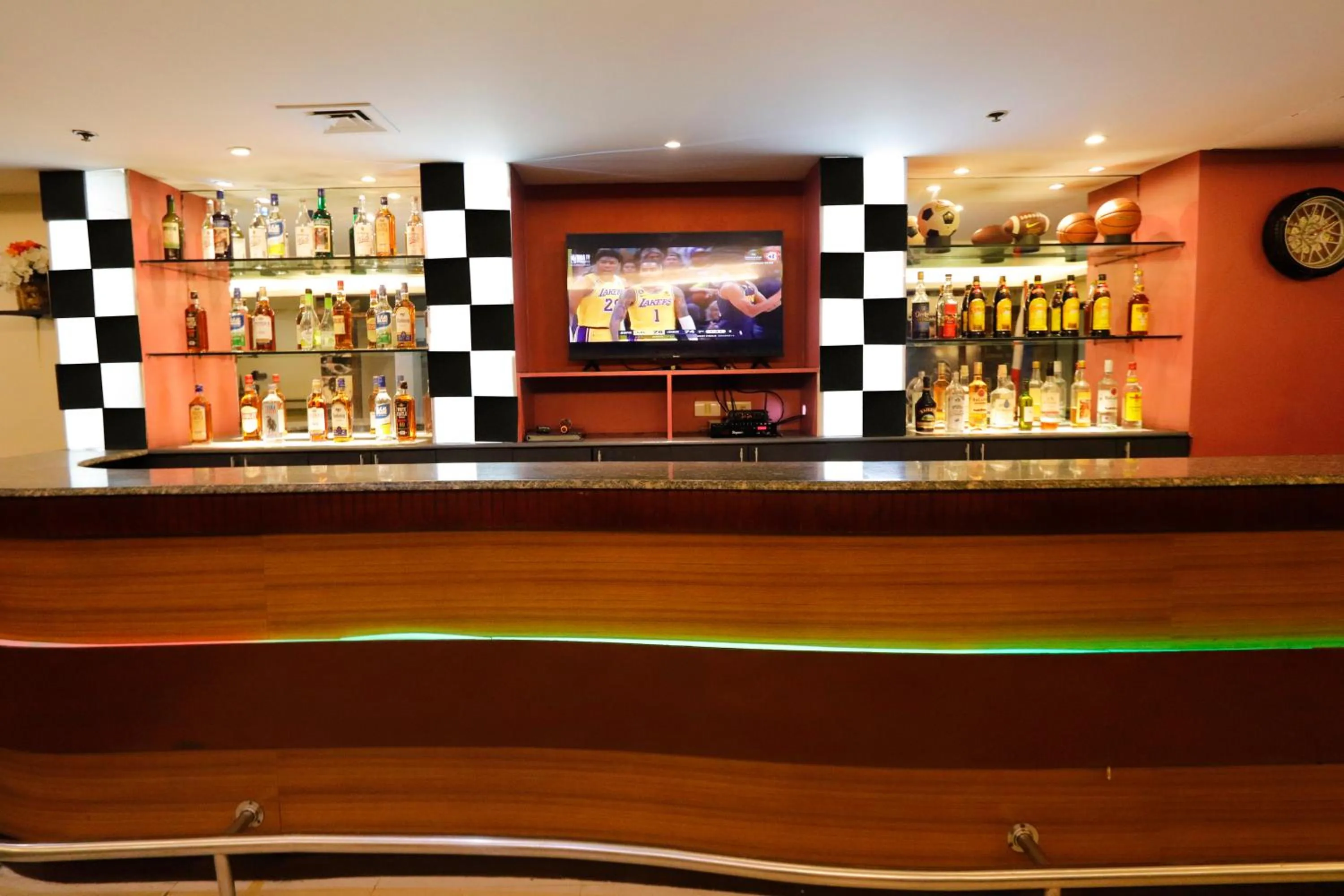 Lounge or bar in Eurotel Las Pinas