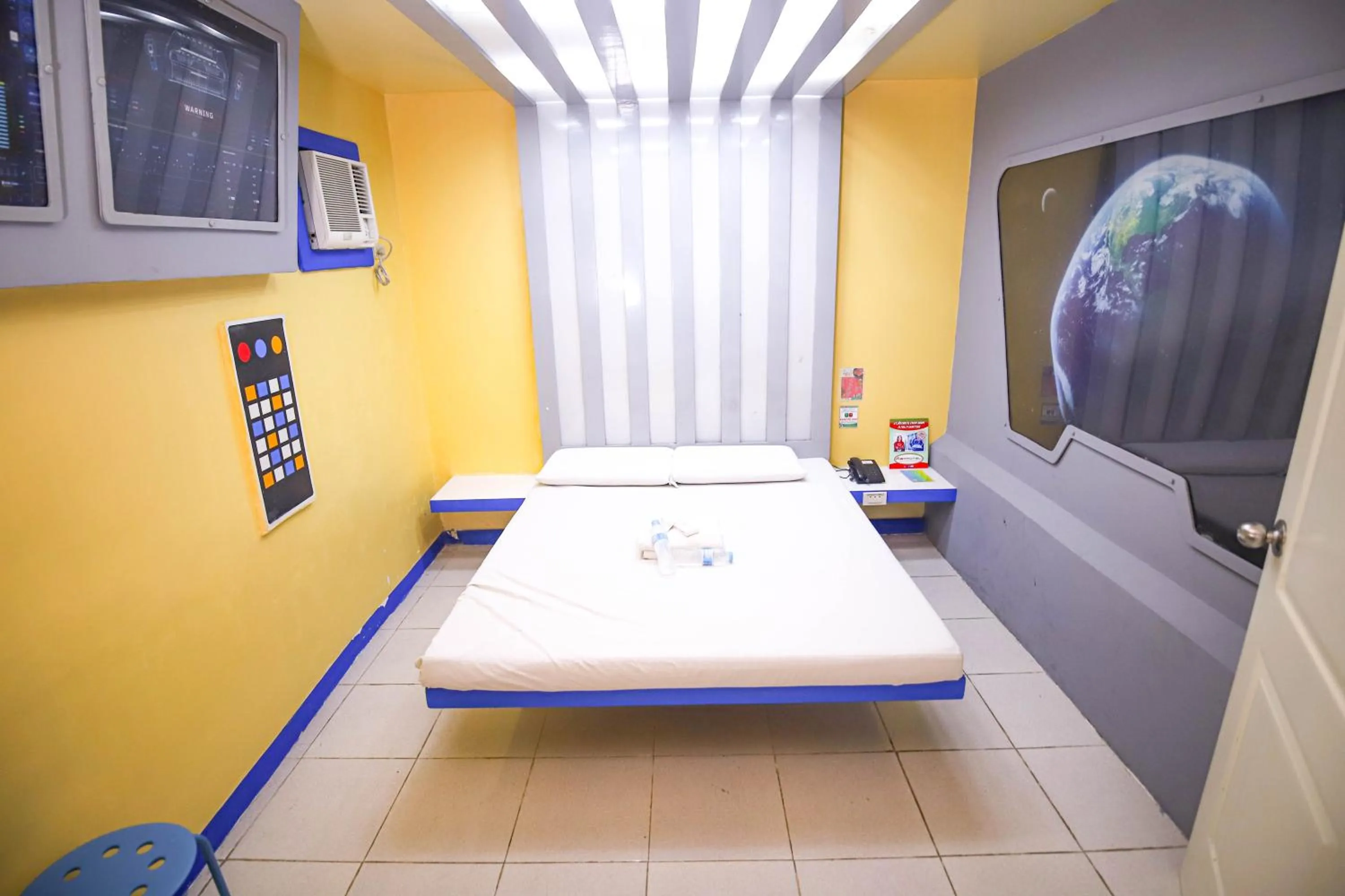 Bed in Astrotel Novaliches
