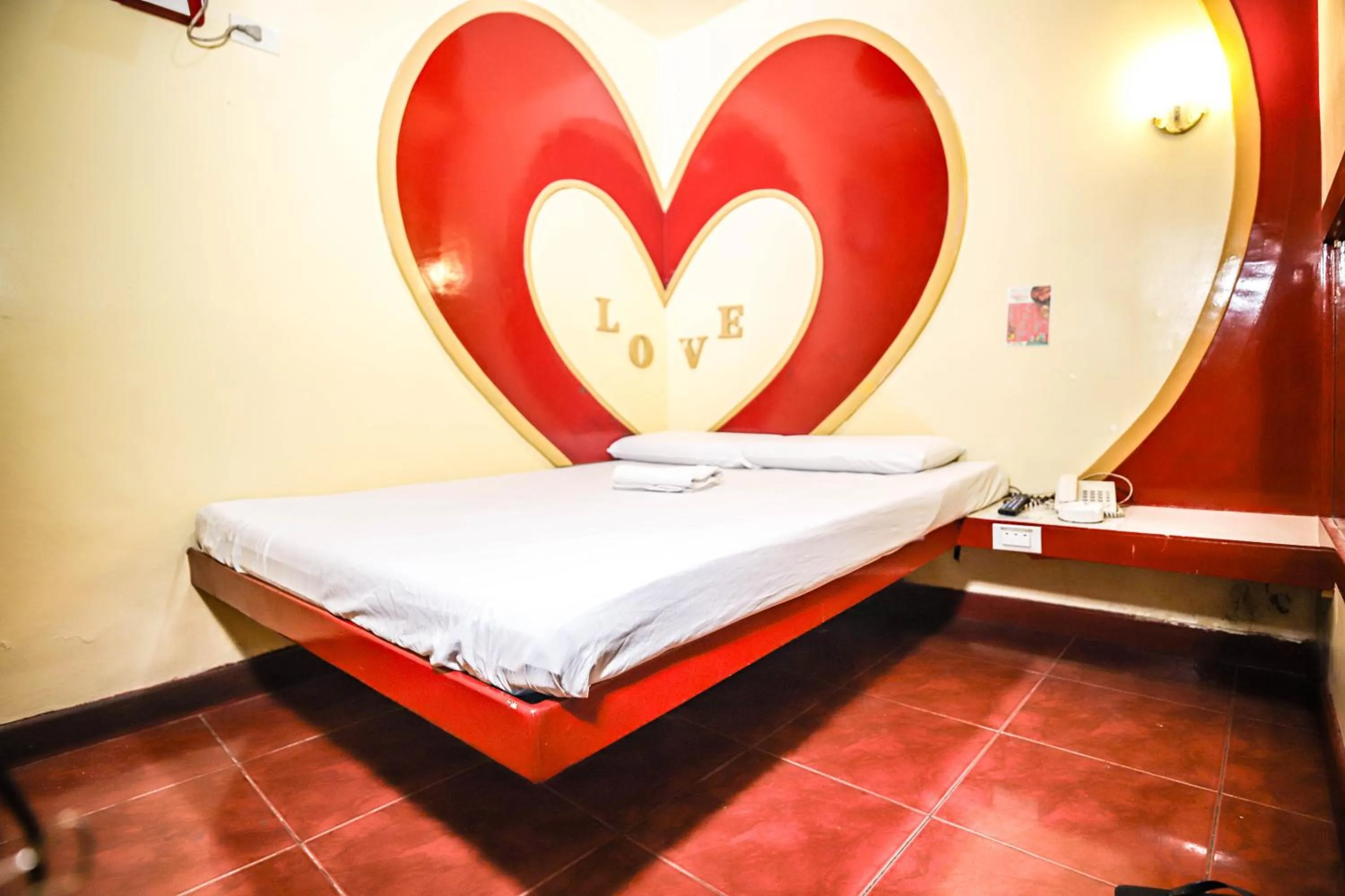 Bed in Astrotel Novaliches