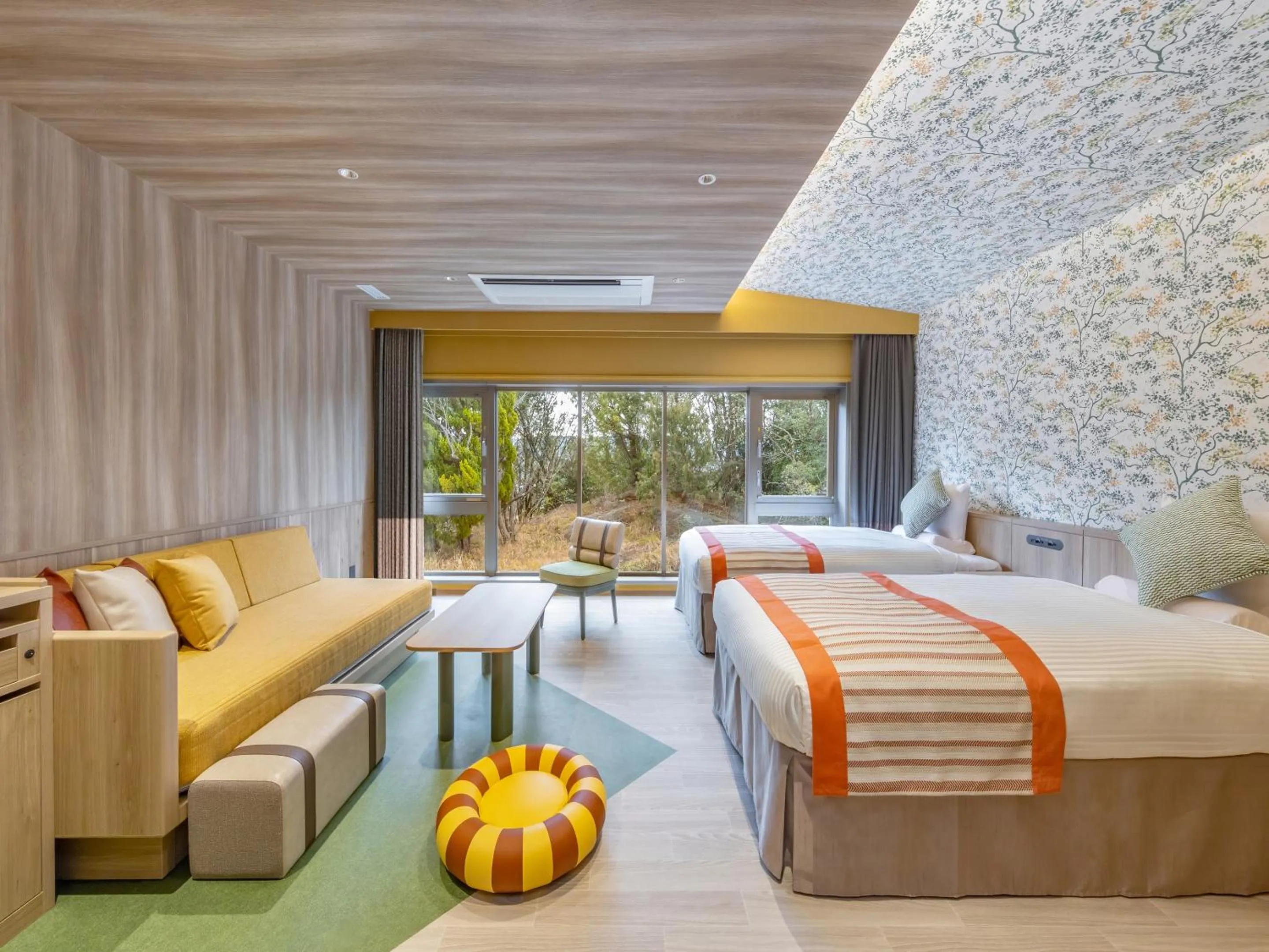 Photo of the whole room, Bed in Wan Wan Paradise Premier Nanki Shirahama