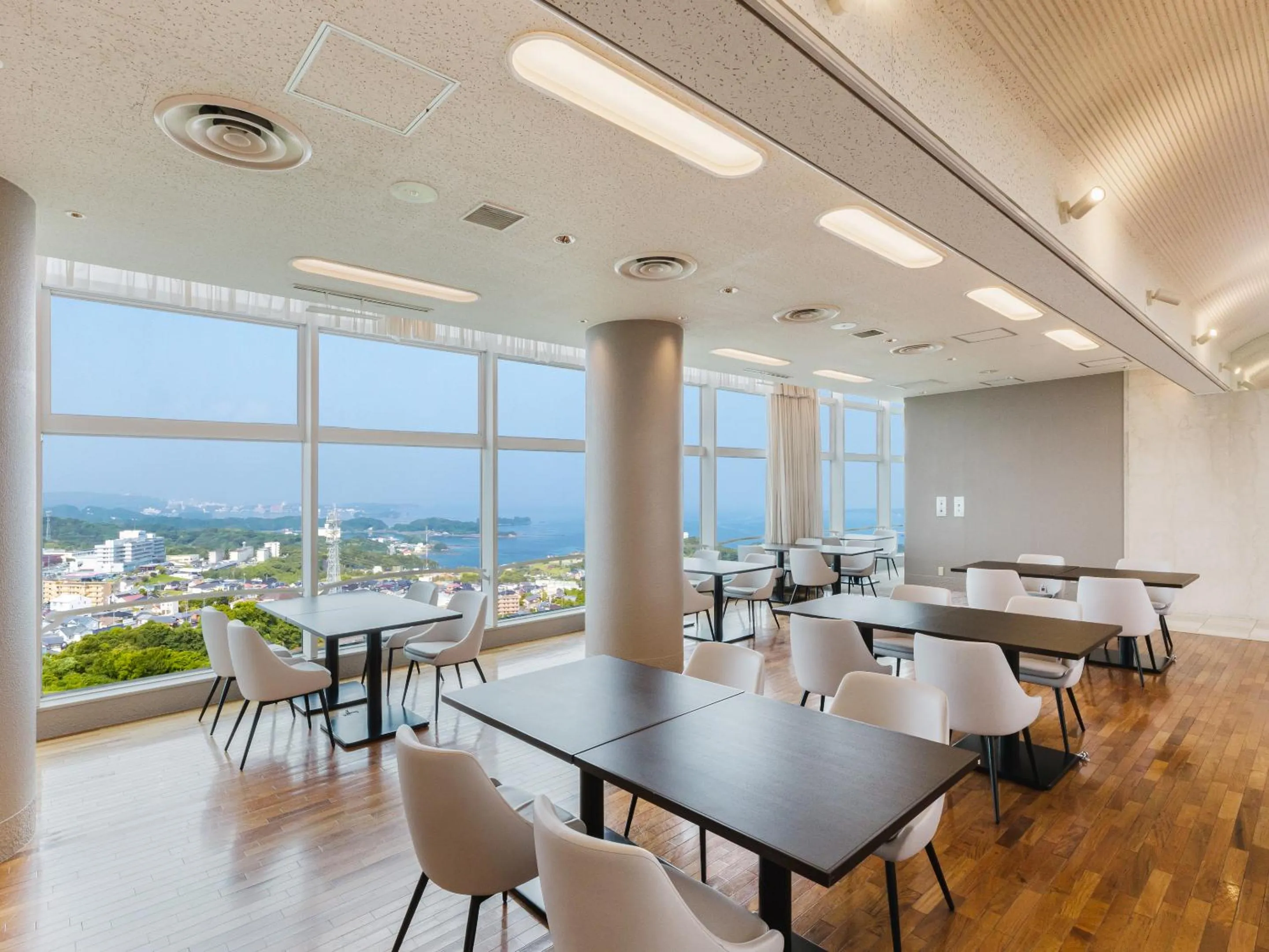 Restaurant/places to eat in Nanki Shirahama Dog Paradise