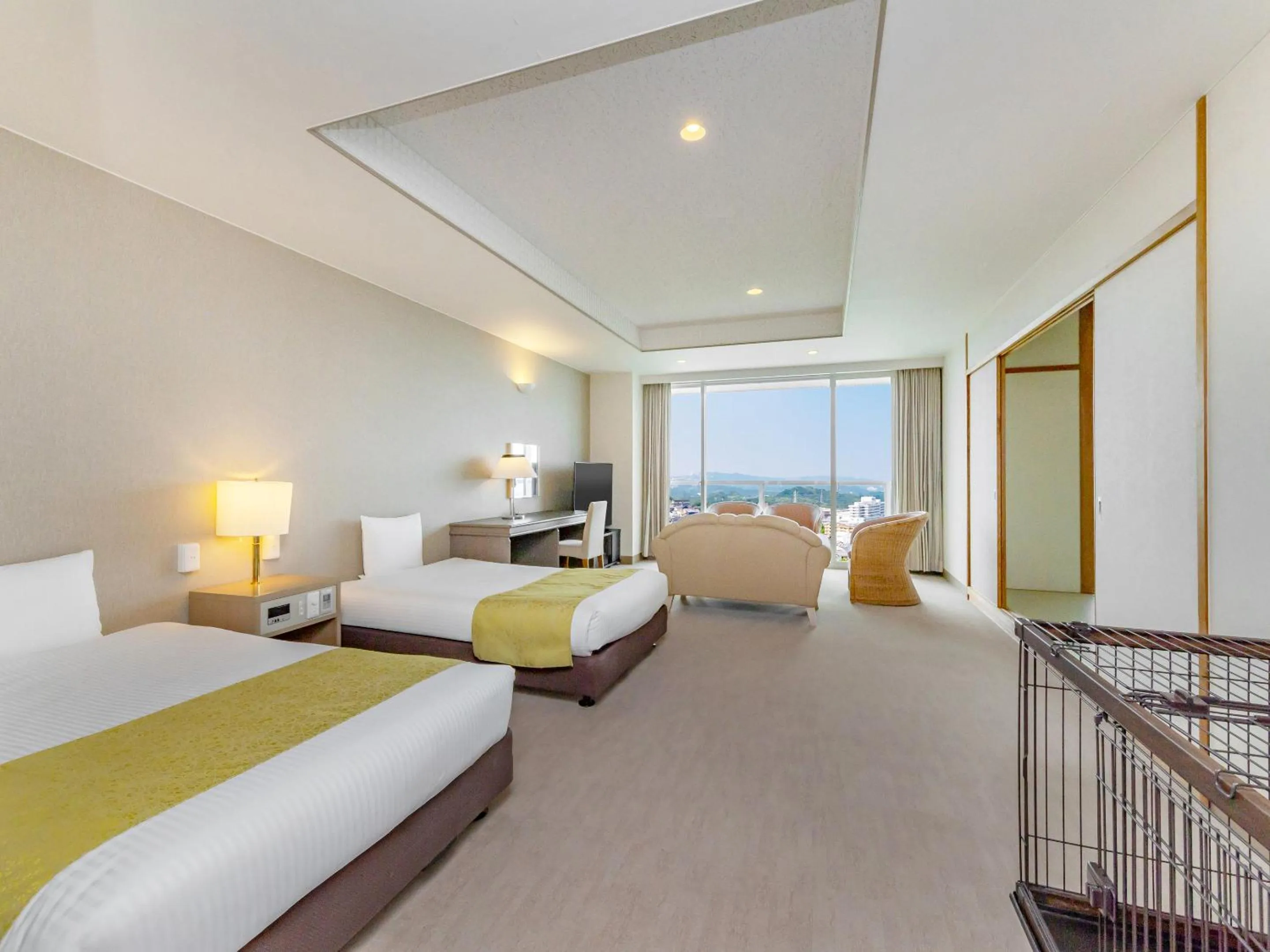 Photo of the whole room, Bed in Nanki Shirahama Wan Wan Paradise Hotel
