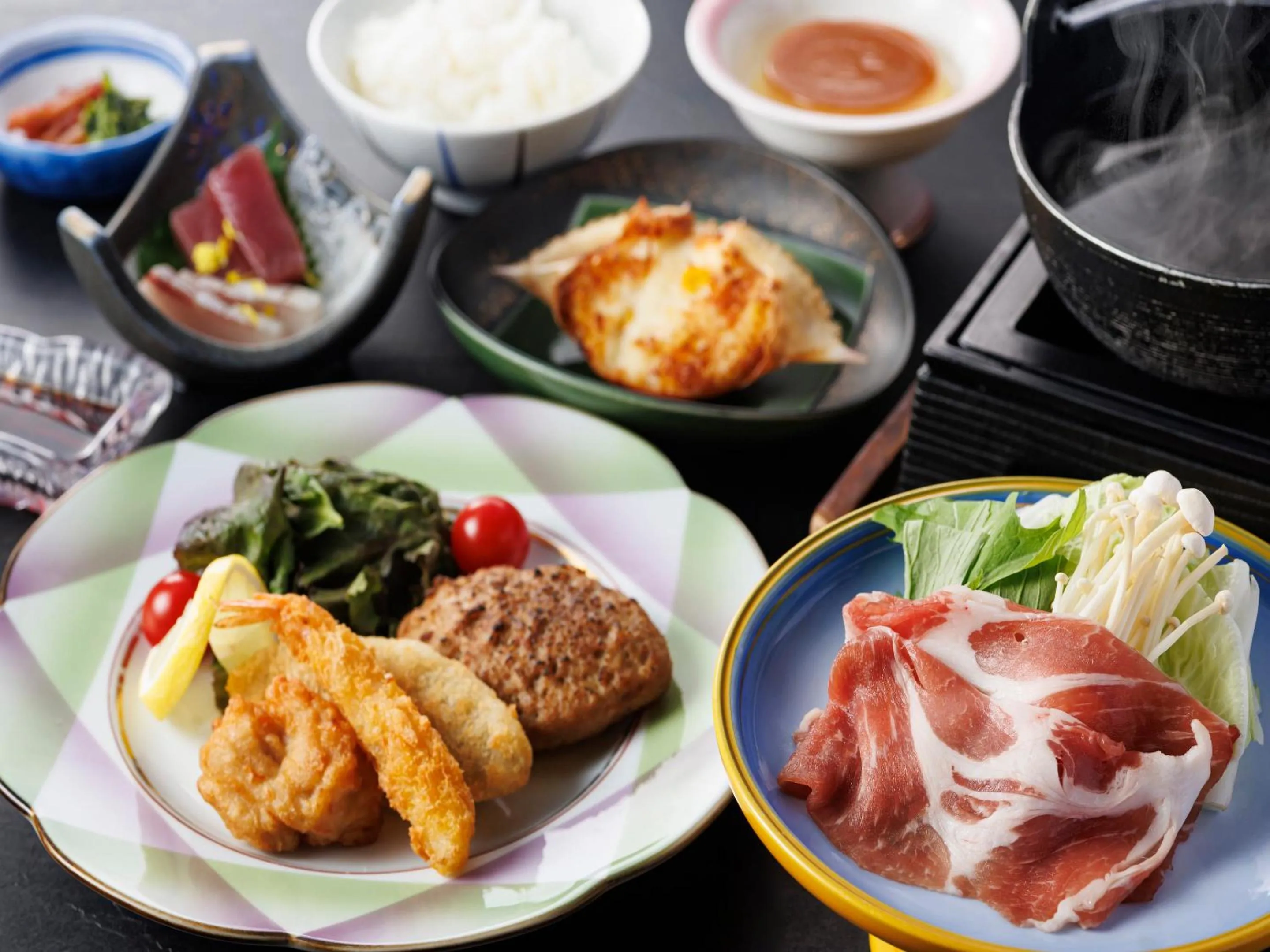 children in Nanki Shirahama Dog Paradise