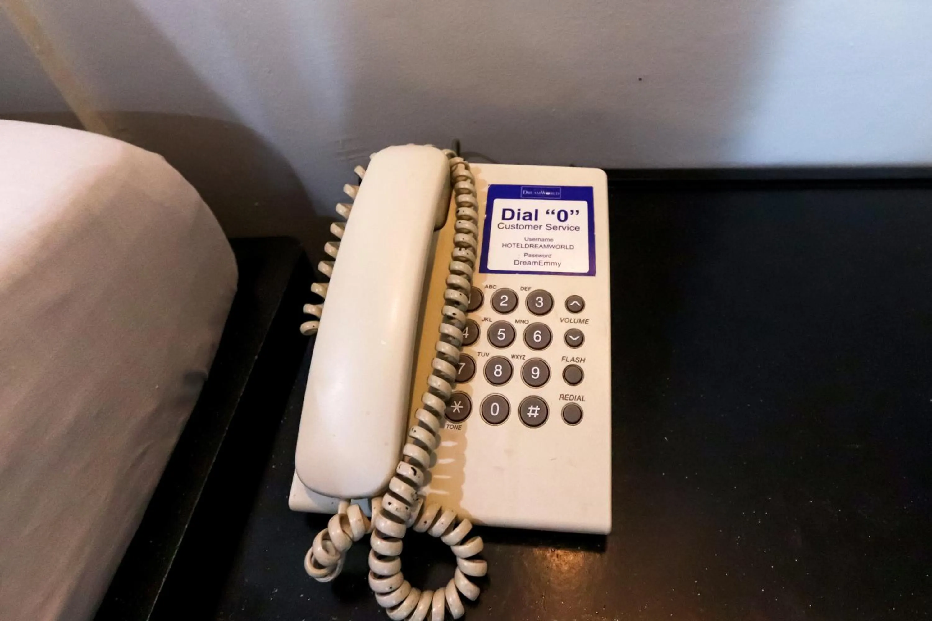 Bed in Hotel Dreamworld North Edsa