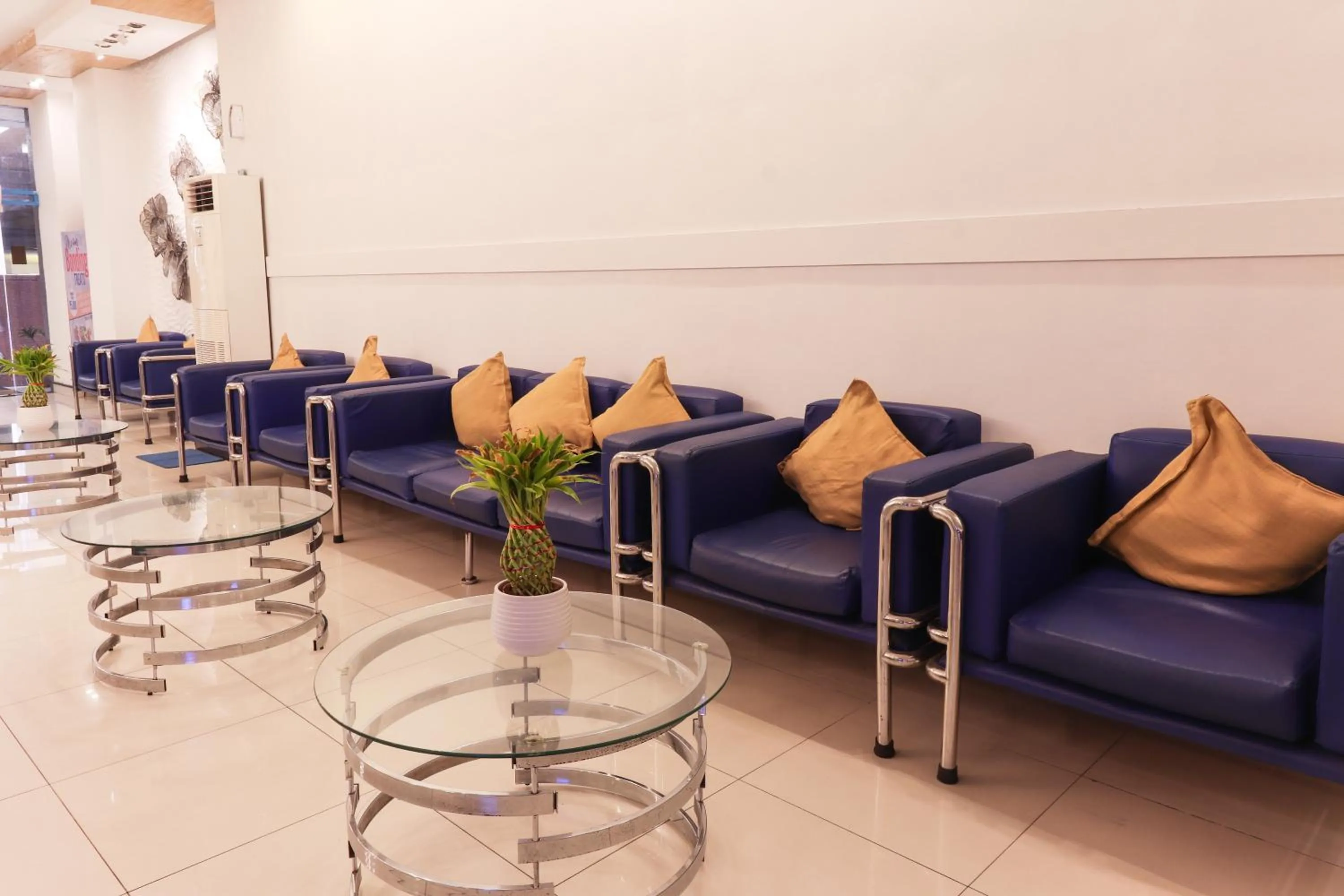 Lobby or reception in Hotel Dreamworld North Edsa