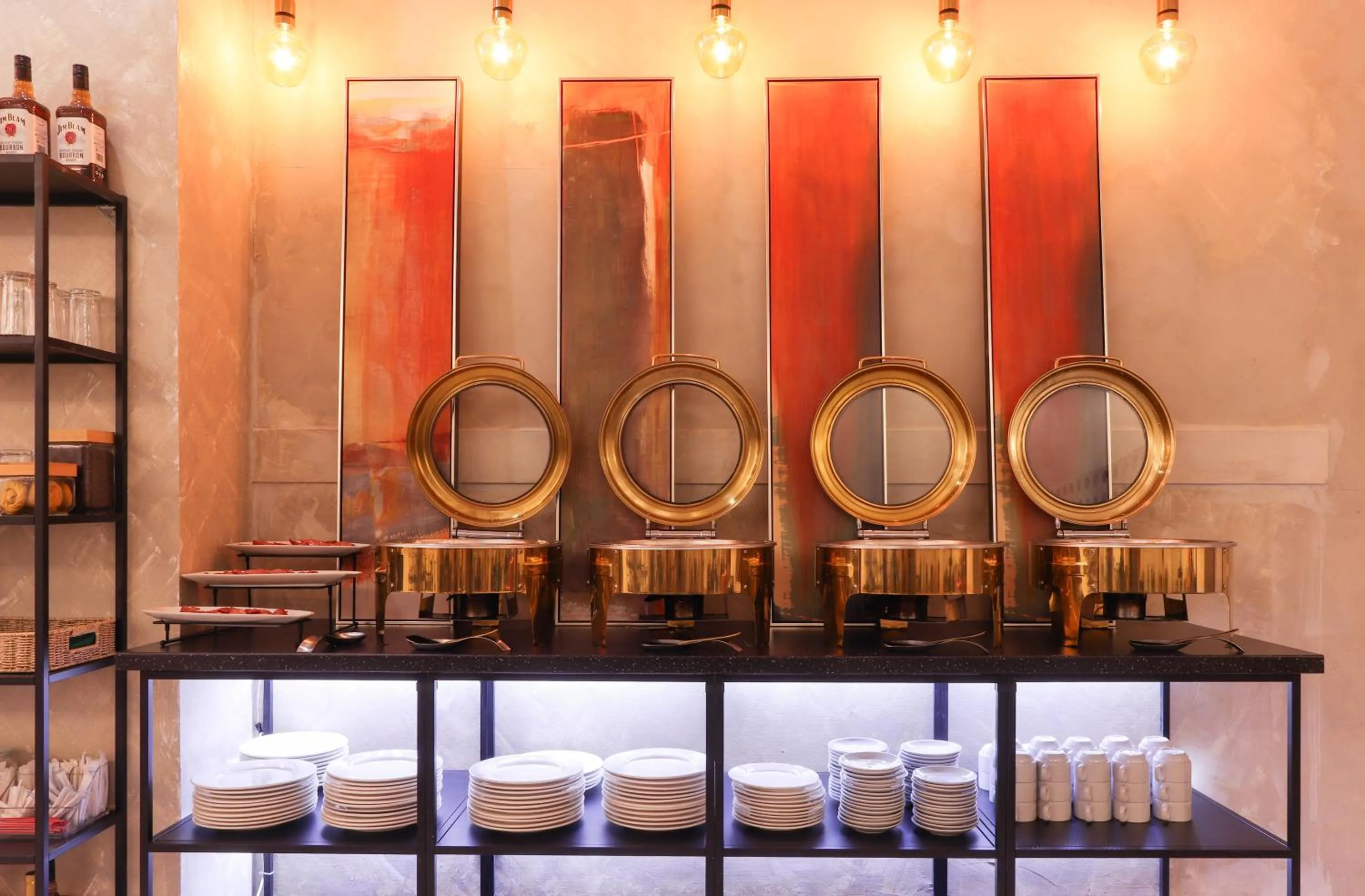 Restaurant/places to eat in Hotel Dreamworld North Edsa