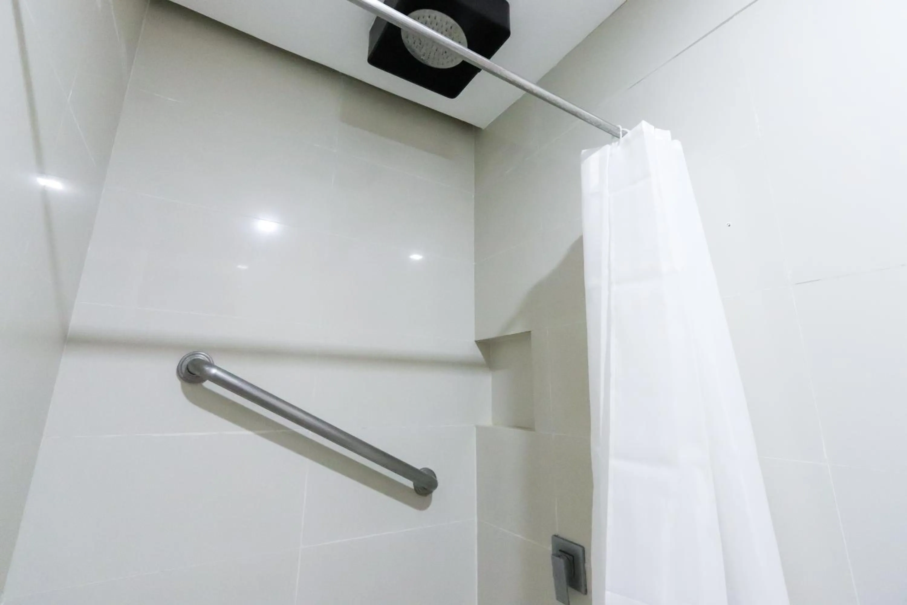 Bathroom in Hotel Dreamworld North Edsa