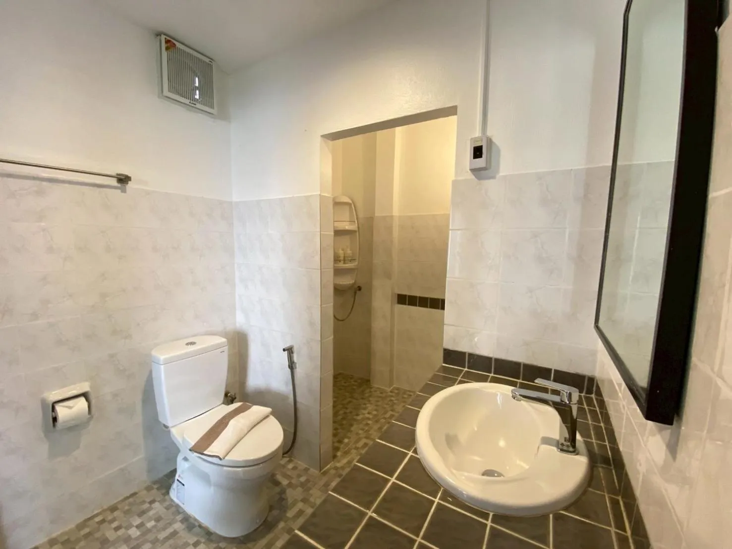 Bathroom in Chumphon Cabana Resort