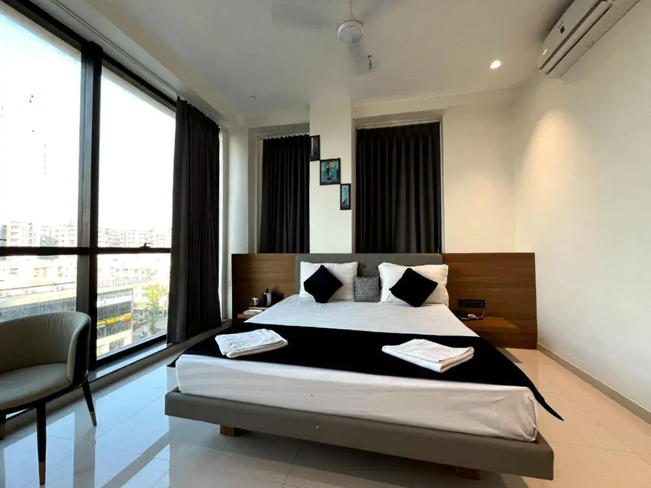 Executive Suite - single occupancy in Hotel Gold Palace Inn Executive Suite - single occupancy in Hotel Gold Palace Inn