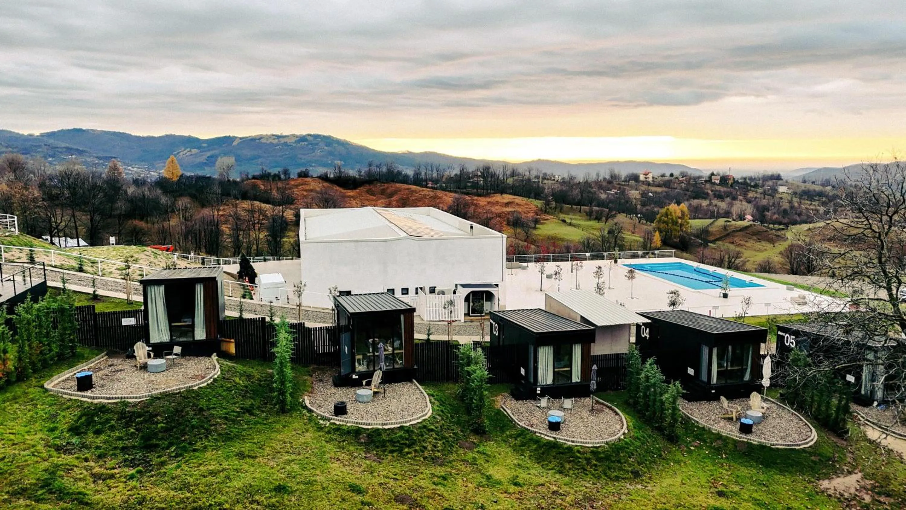 Property building in Moon Valley Comarnic