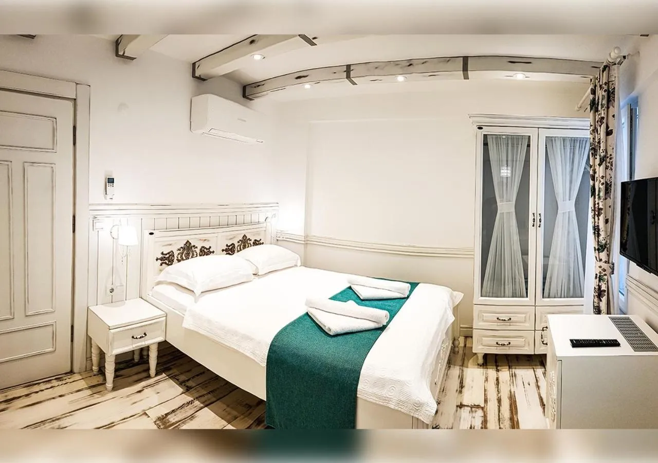 Bed in Bozcaada Fresh Otel