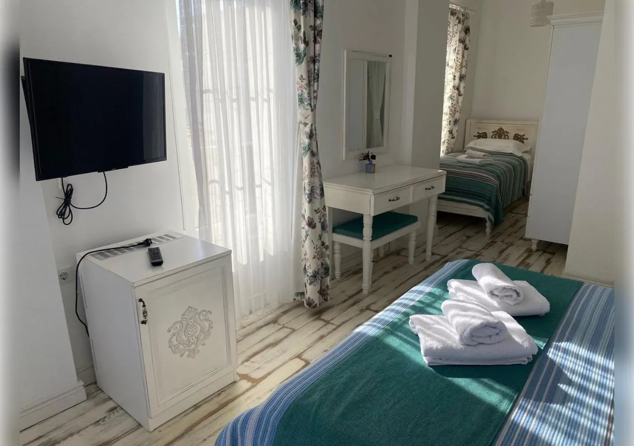 Bed in Bozcaada Fresh Otel