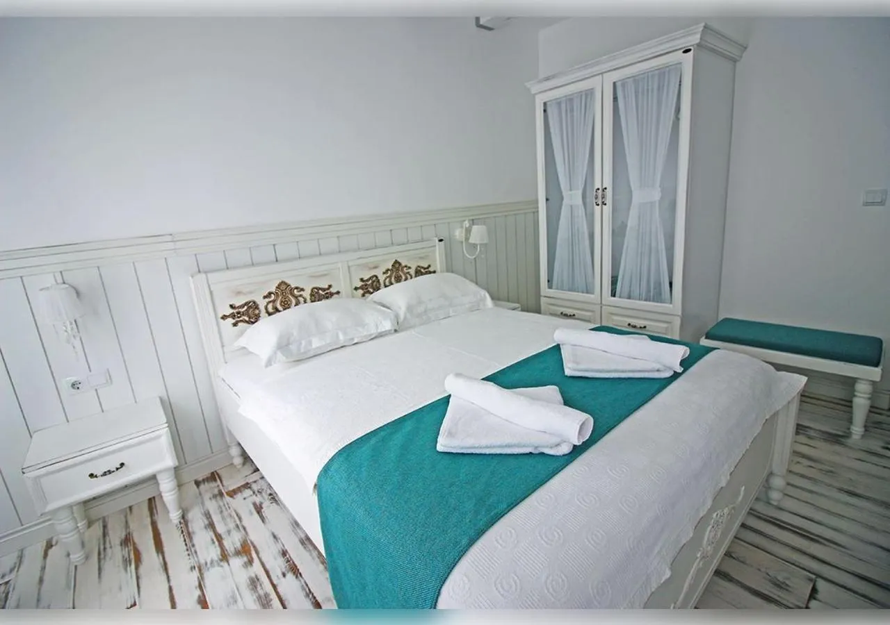 Bed in Bozcaada Fresh Otel