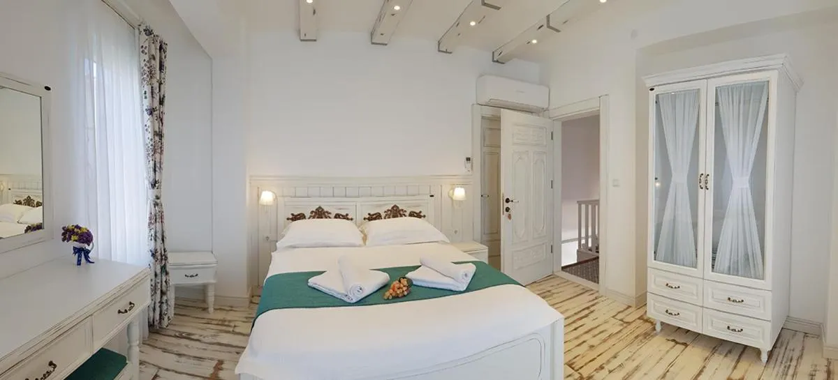 Bed in Bozcaada Fresh Otel