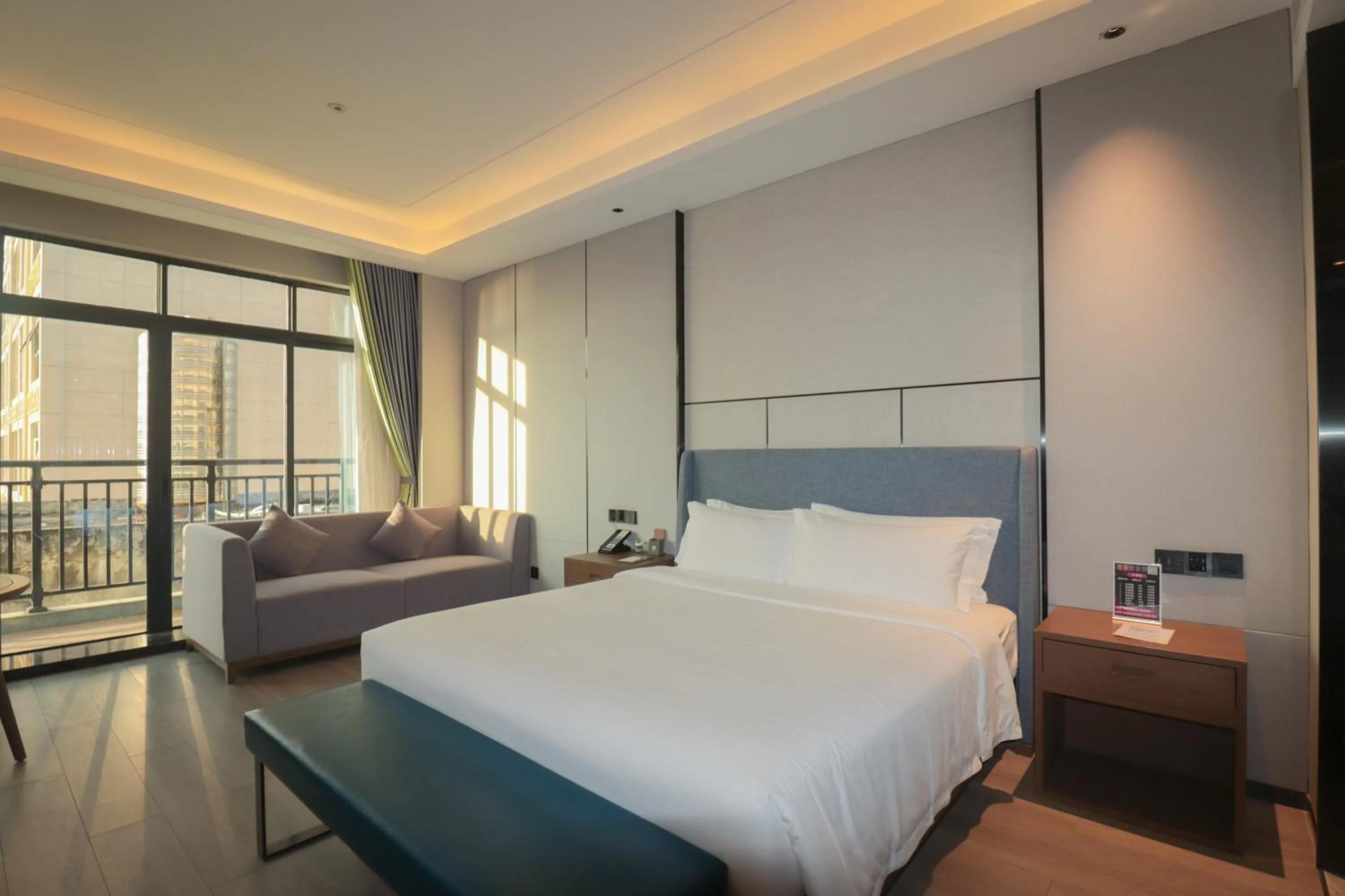 Guests, Bed in DongHu Resort Hotel