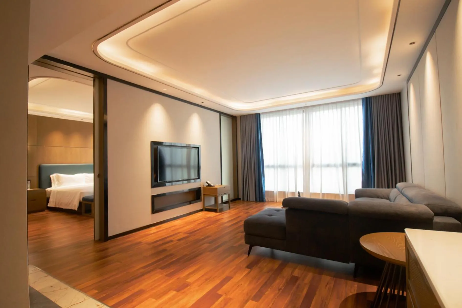 Photo of the whole room, Bed in DongHu Resort Hotel