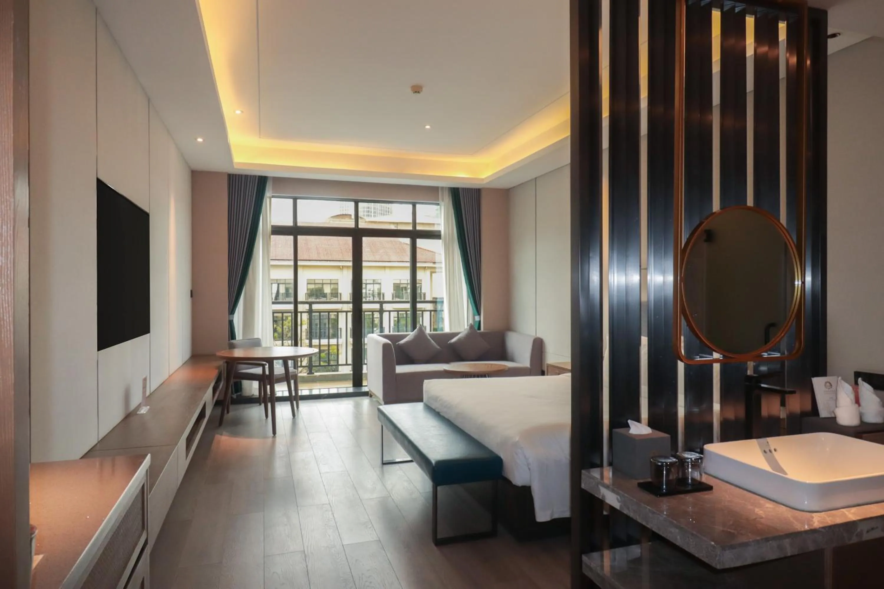 Bedroom in DongHu Resort Hotel