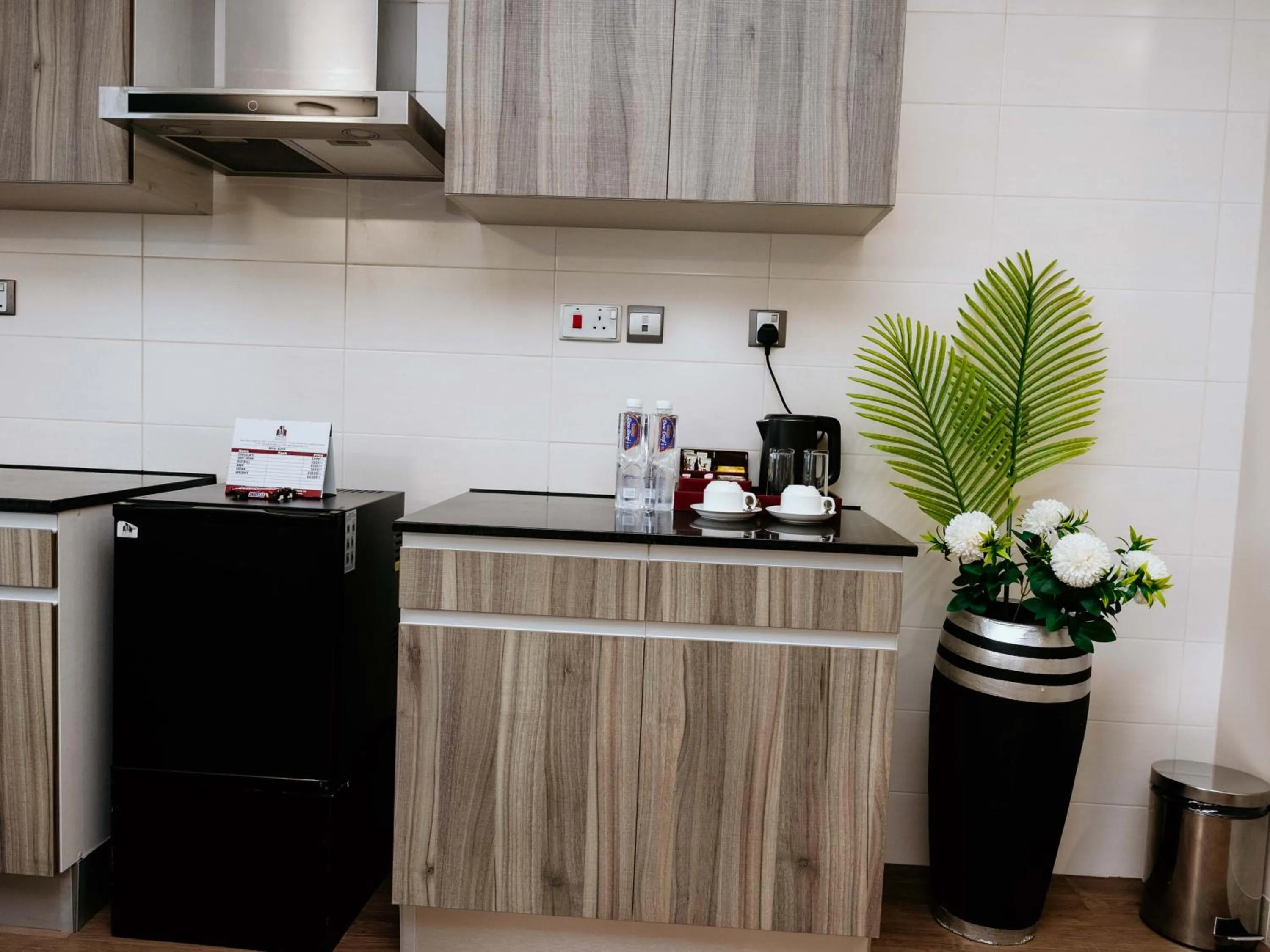Kitchen or kitchenette in Kingjada Hotels & Apartments