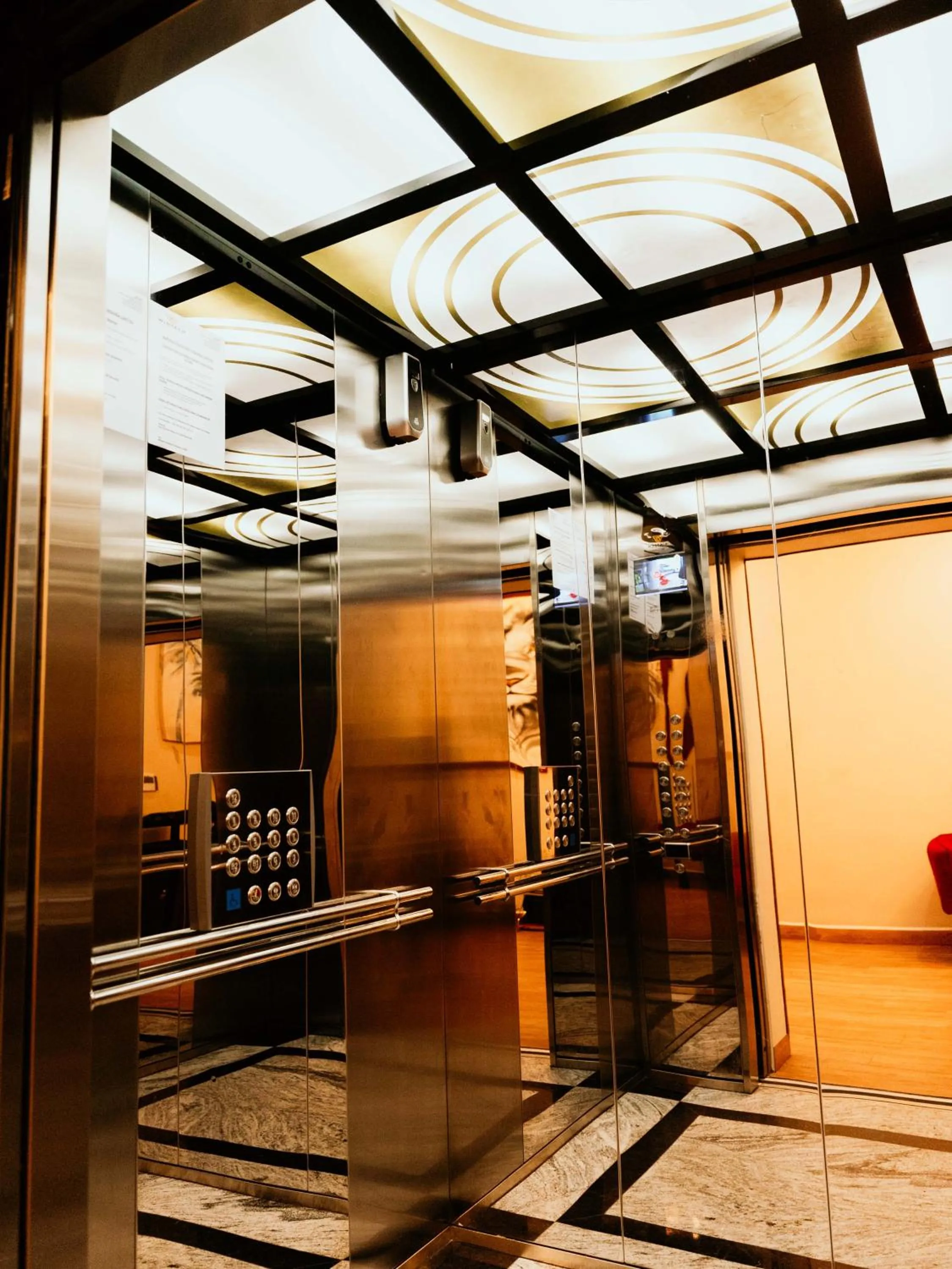 elevator in Kingjada Hotels & Apartments