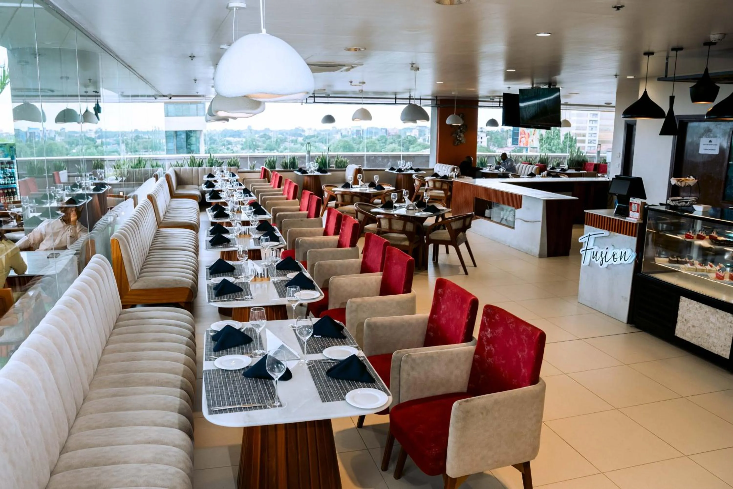 Restaurant/places to eat in Kingjada Hotels & Apartments