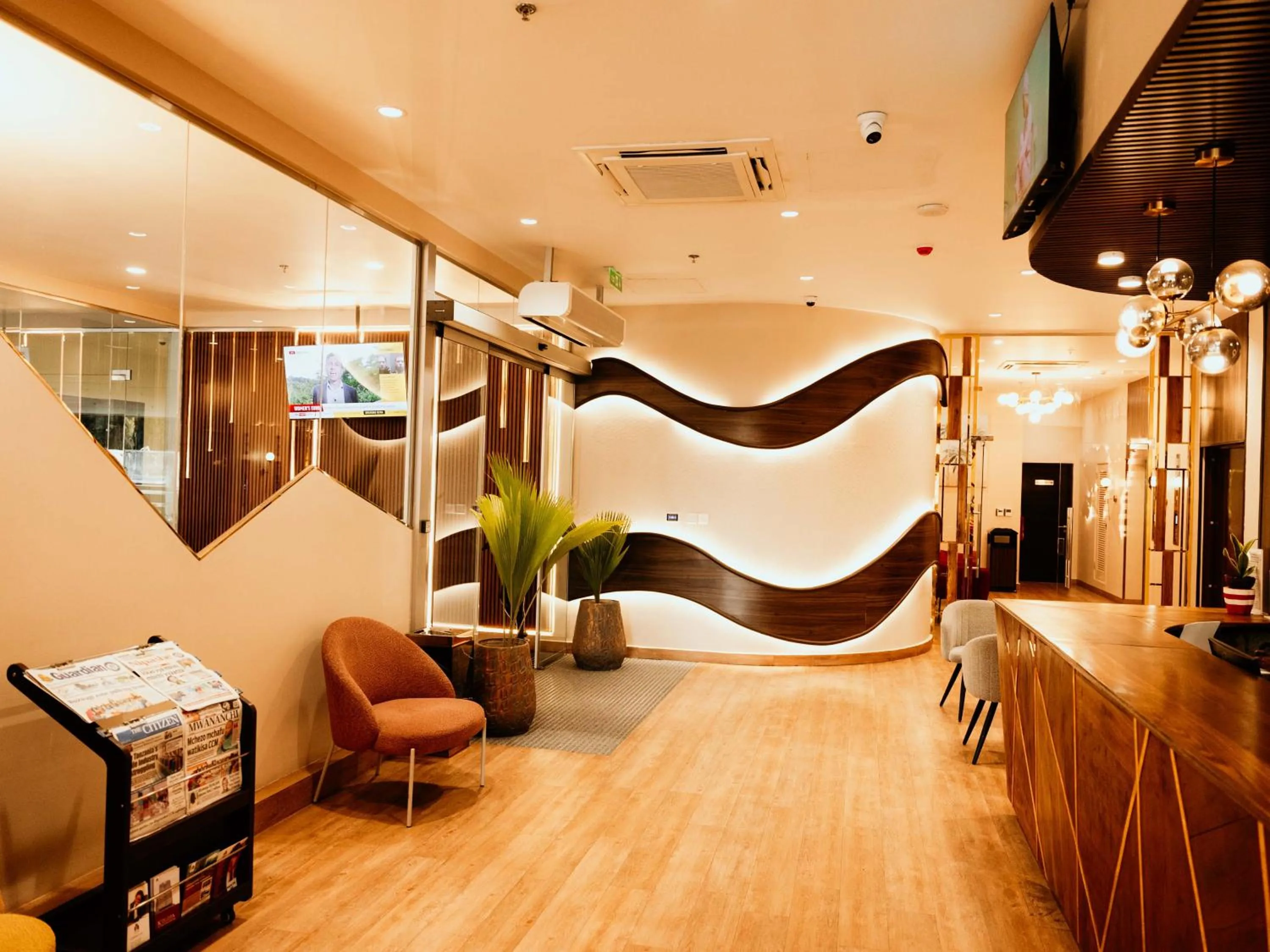 Communal lounge/ TV room in Kingjada Hotels & Apartments