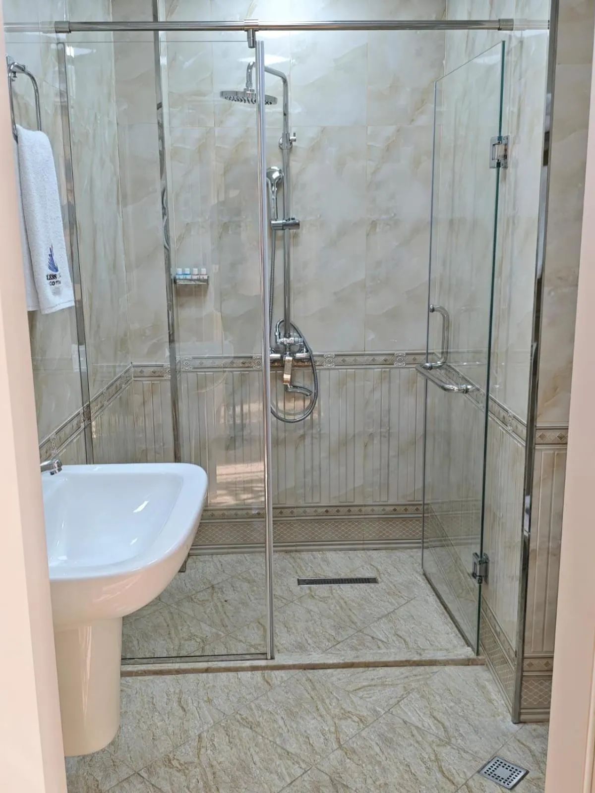 Shower in Gabala Bless Hotel Cottage