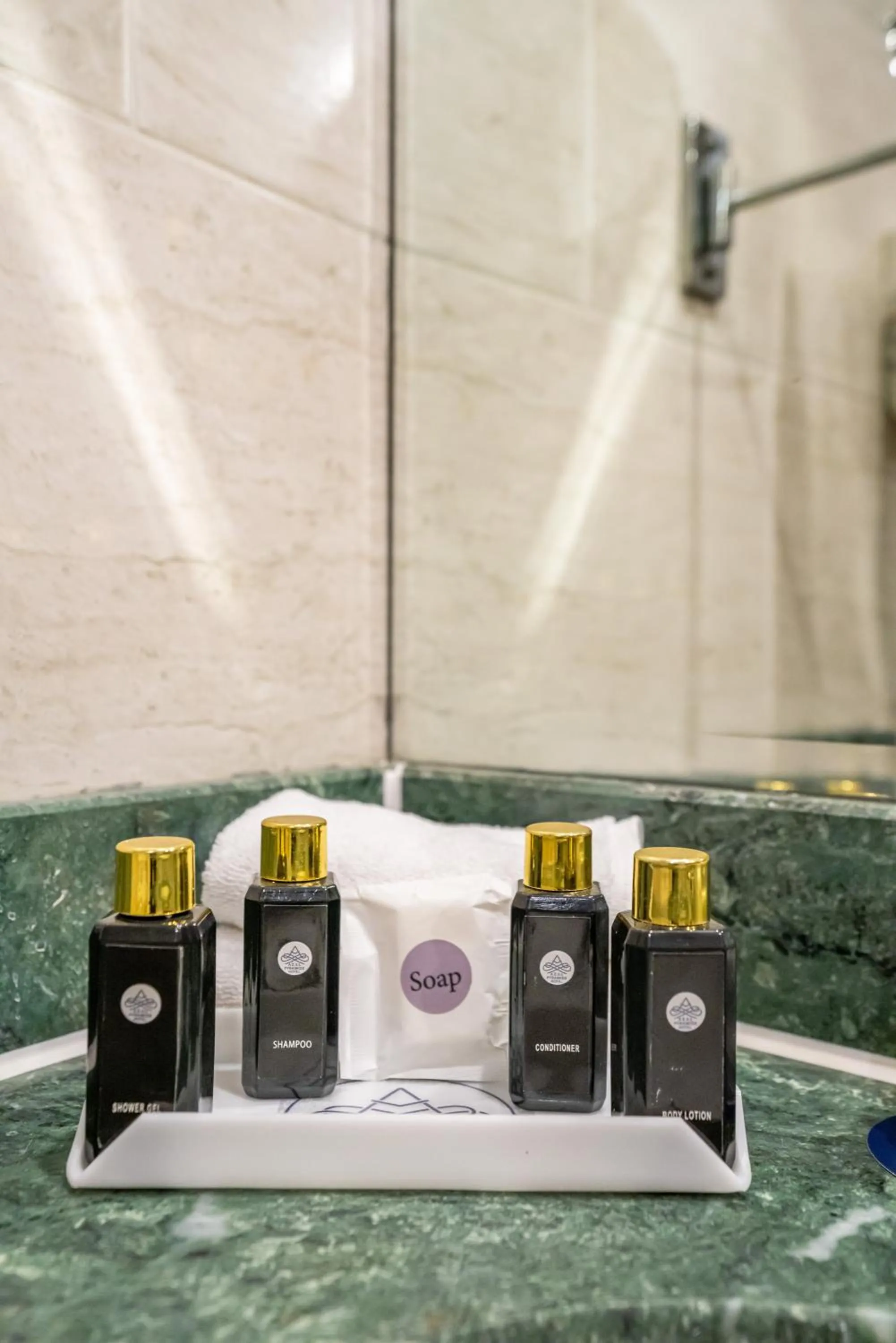 Toilet in Azal Pyramids Hotel