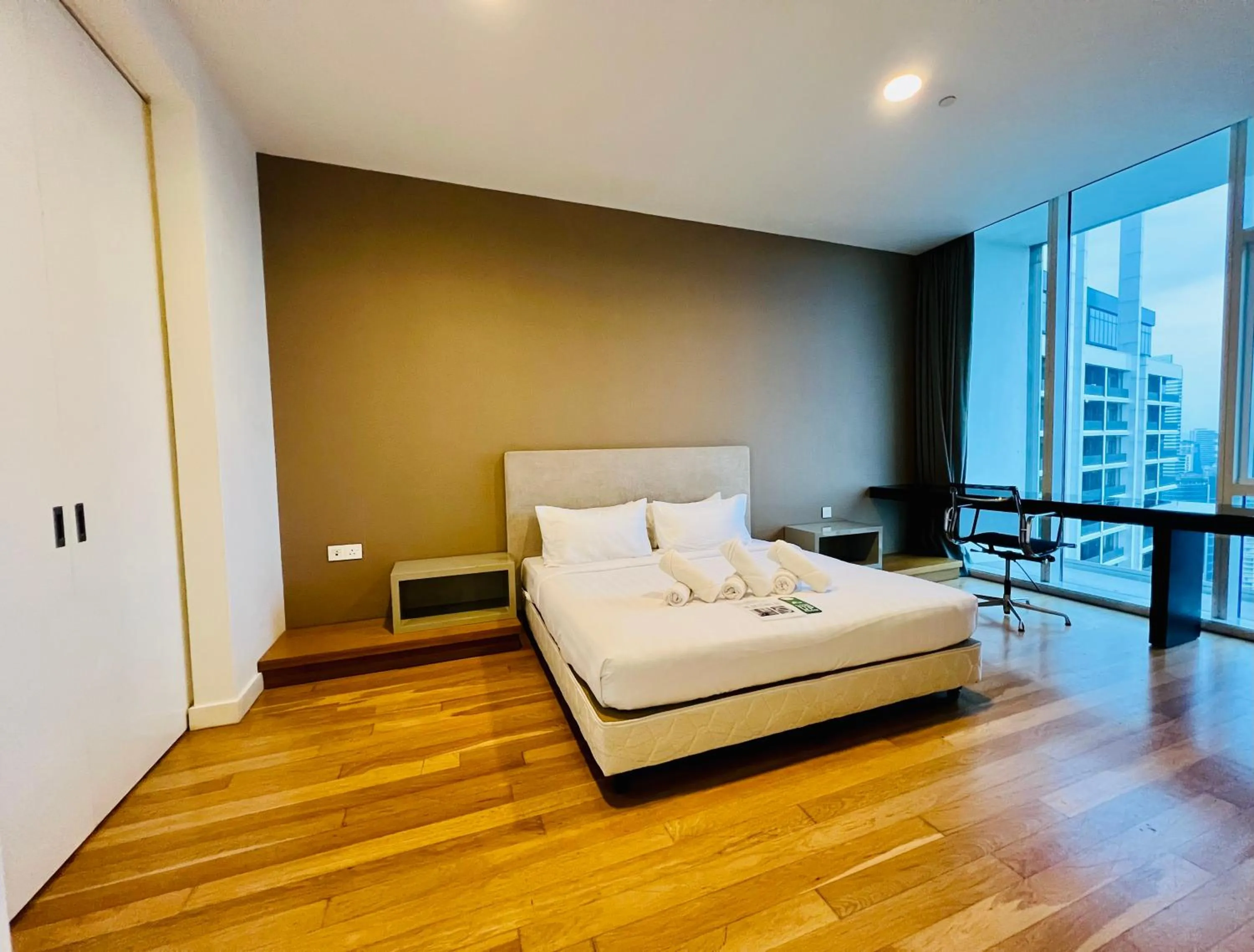 Photo of the whole room in De Sky Platinum Suites KLCC Kuala Lumpur