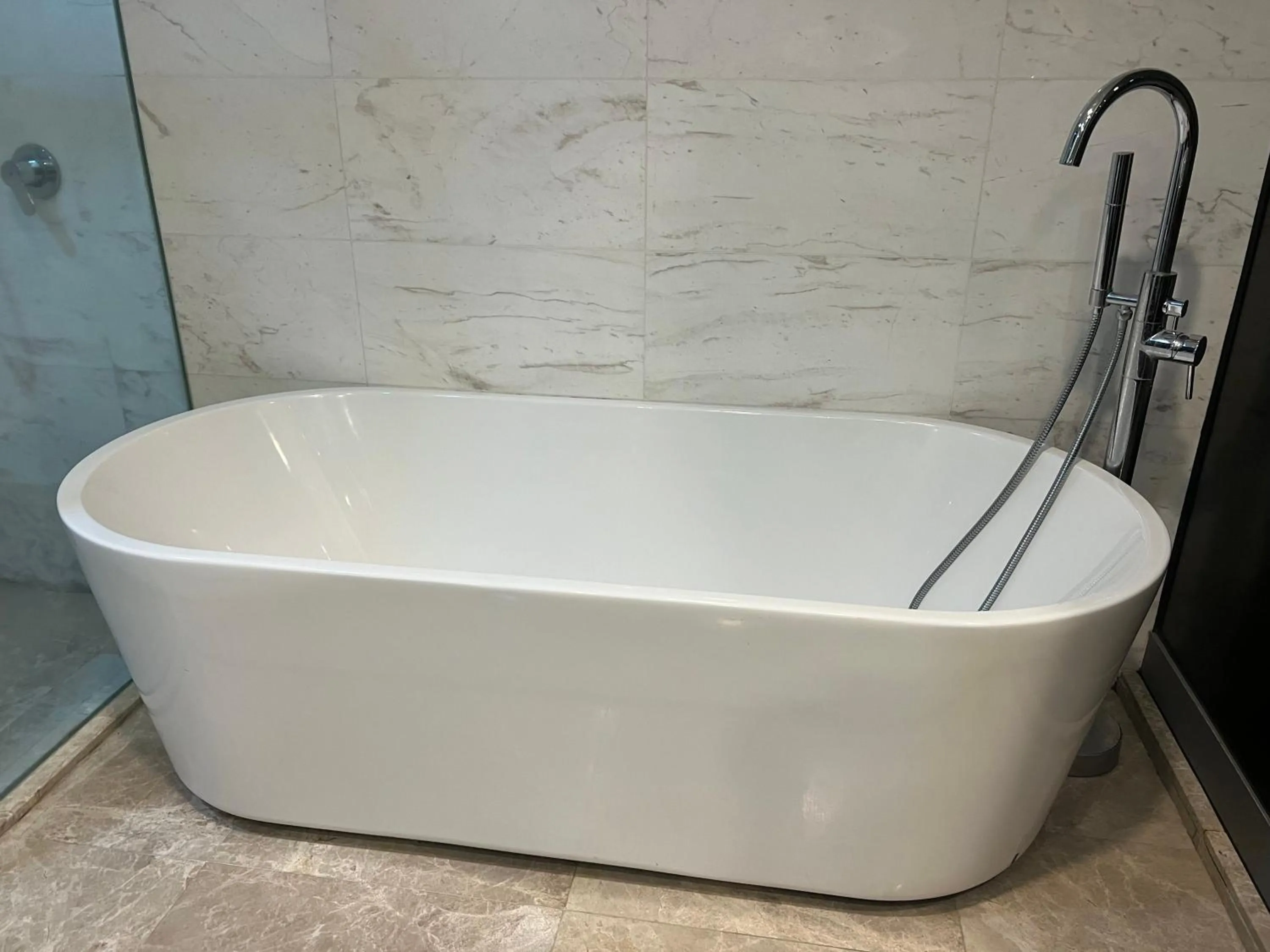 Bath in De Sky Platinum Suites KLCC Kuala Lumpur