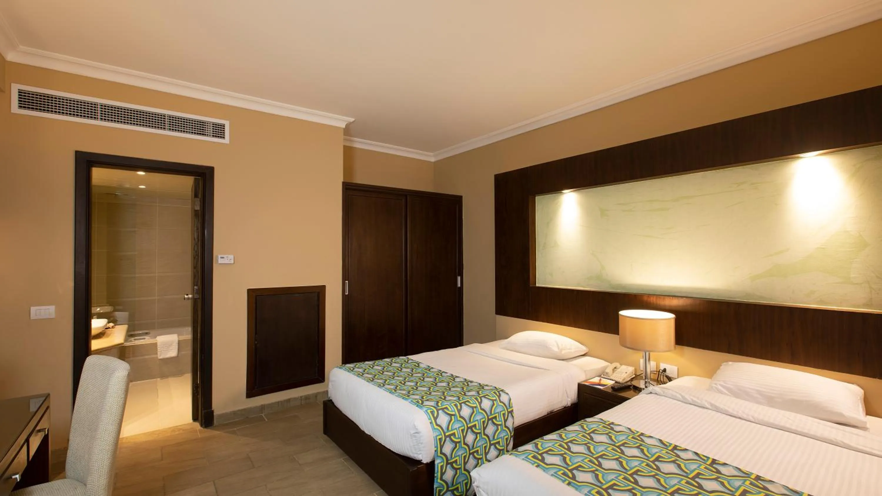 Bed in Fun & Sun Naama Waves