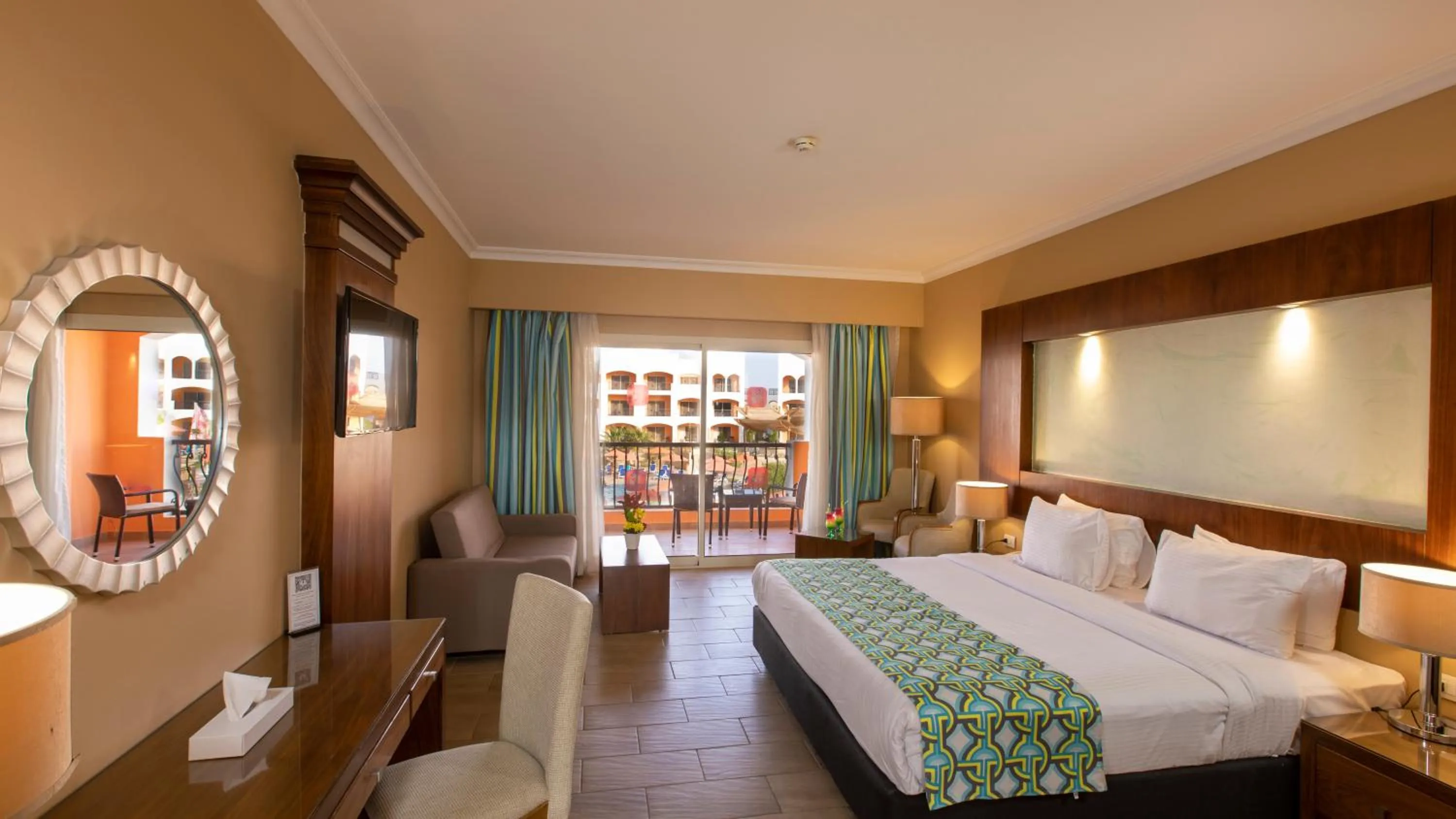 Photo of the whole room, Bed in Fun & Sun Naama Waves