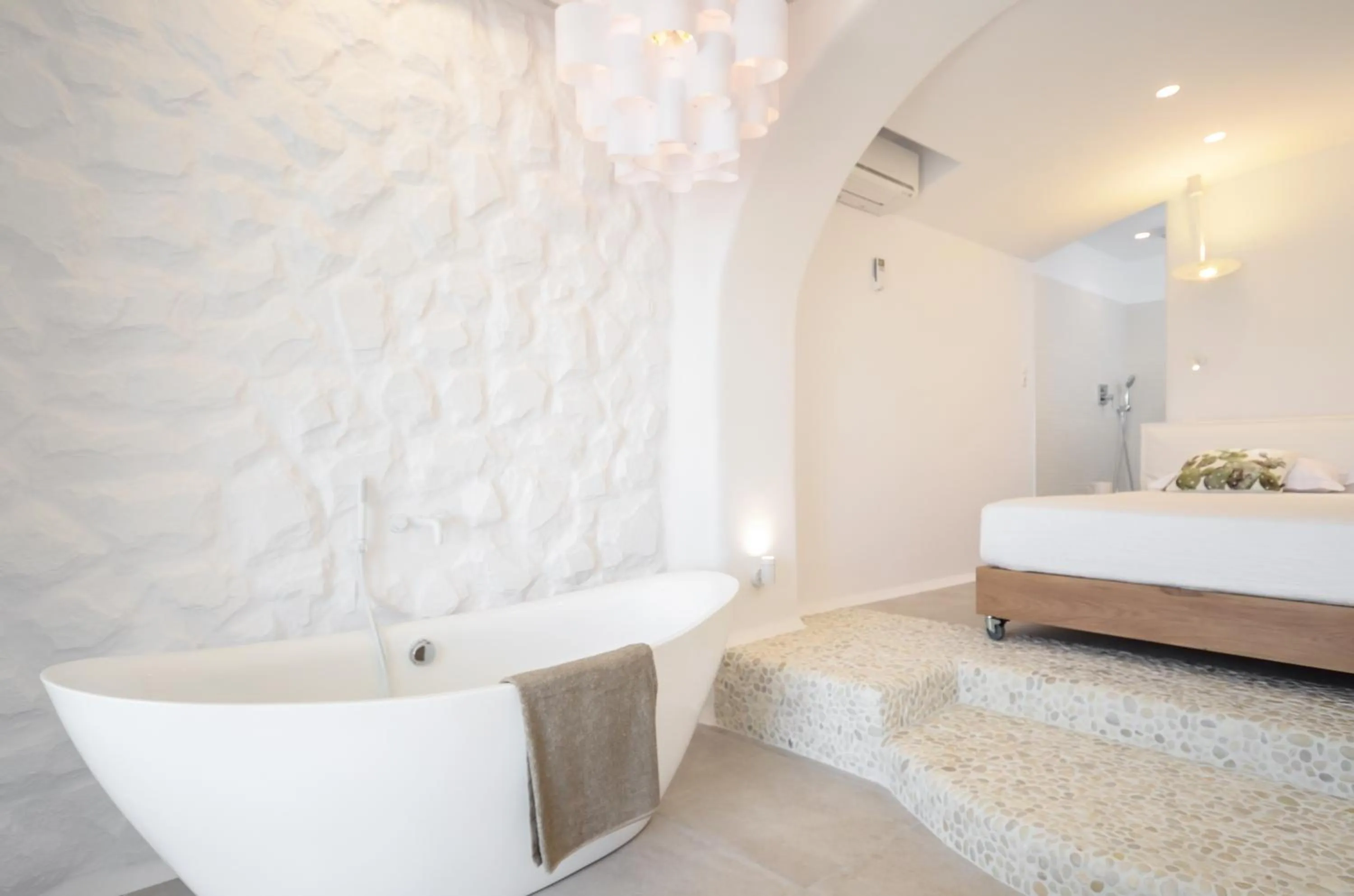 Area and facilities, Bed in Cyano Suites