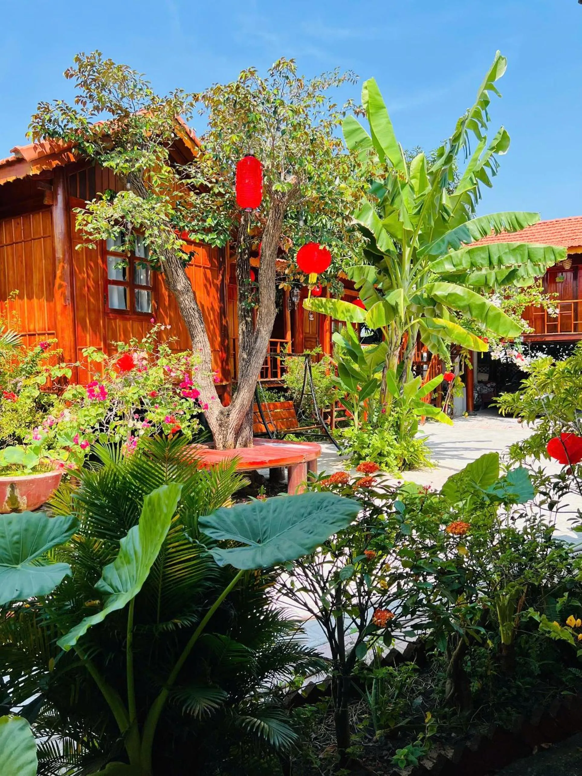 Garden view in Wooden Homestay LAGI