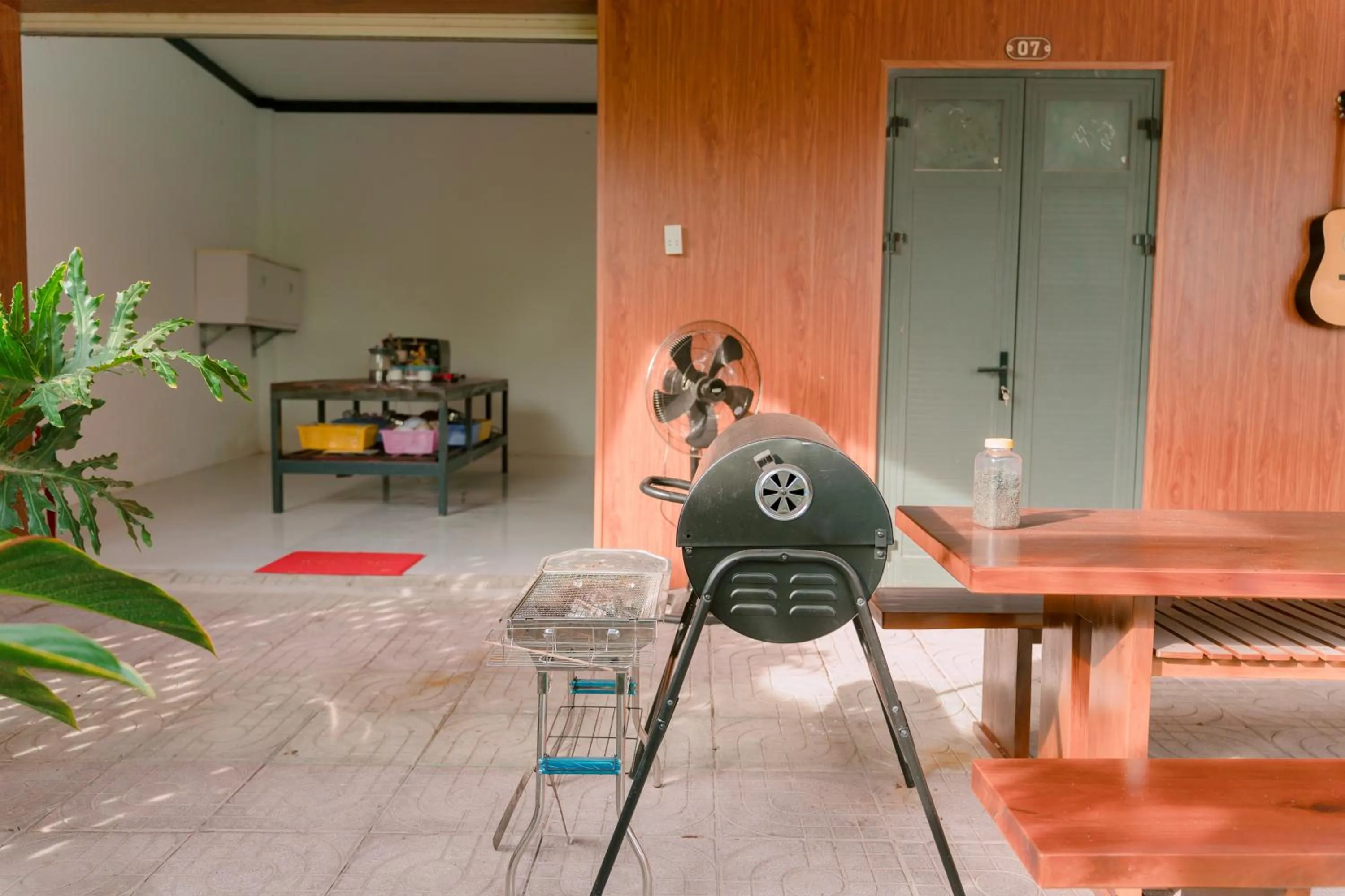 BBQ facilities in Wooden Homestay LAGI