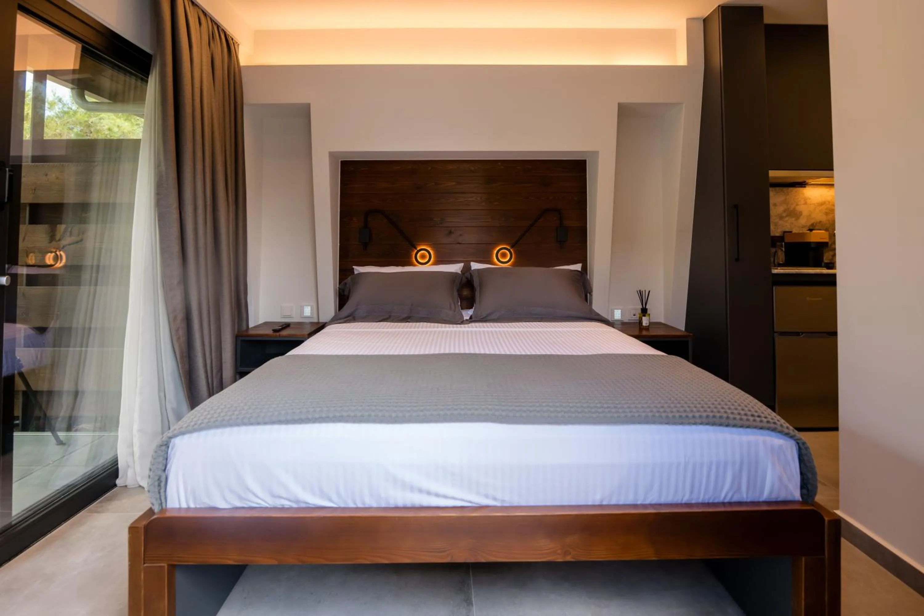 Bed in Sylvia Camping & Luxury Suites, Panel Hospitality Homes & Villas