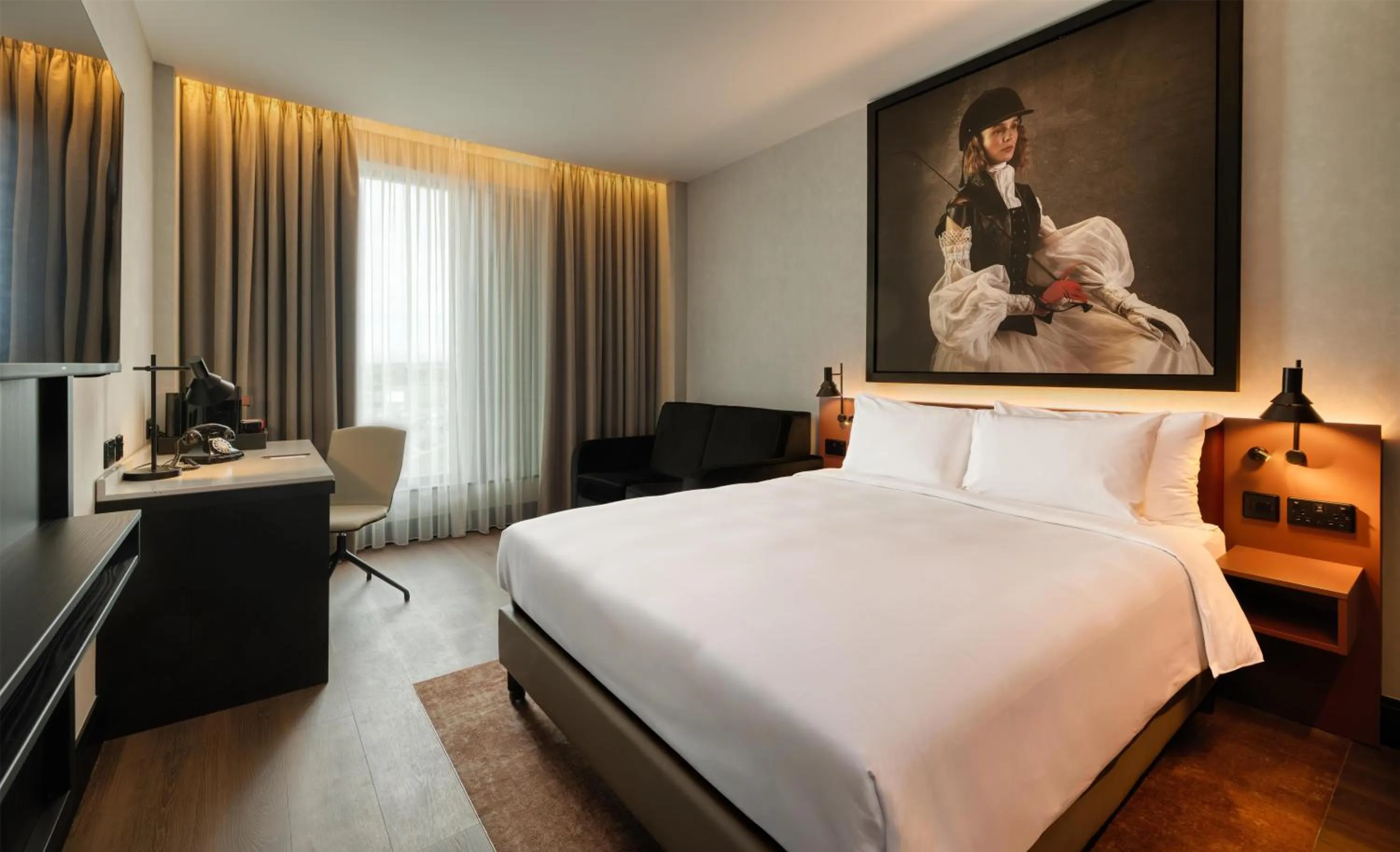 Bedroom, Bed in Radisson RED Galway