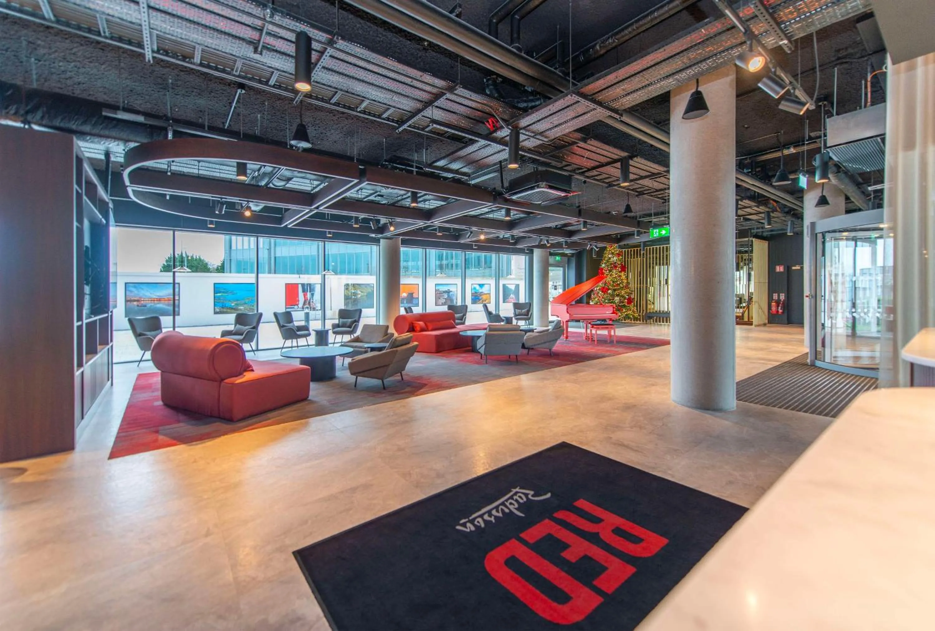 Lobby or reception in Radisson RED Galway