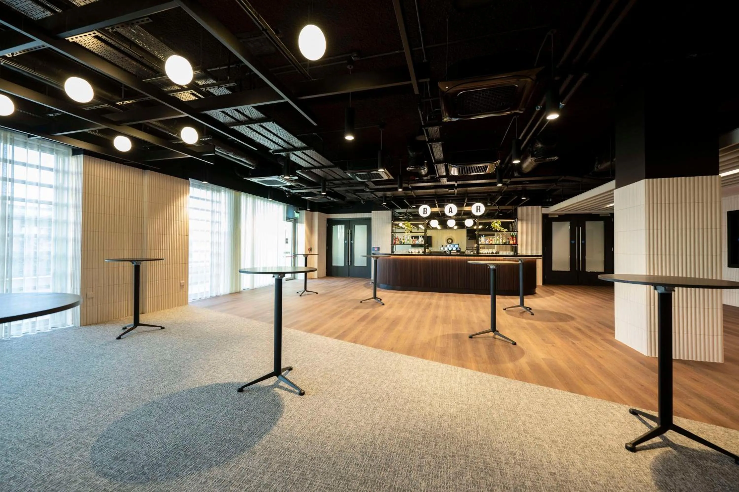 Business facilities in Radisson RED Galway