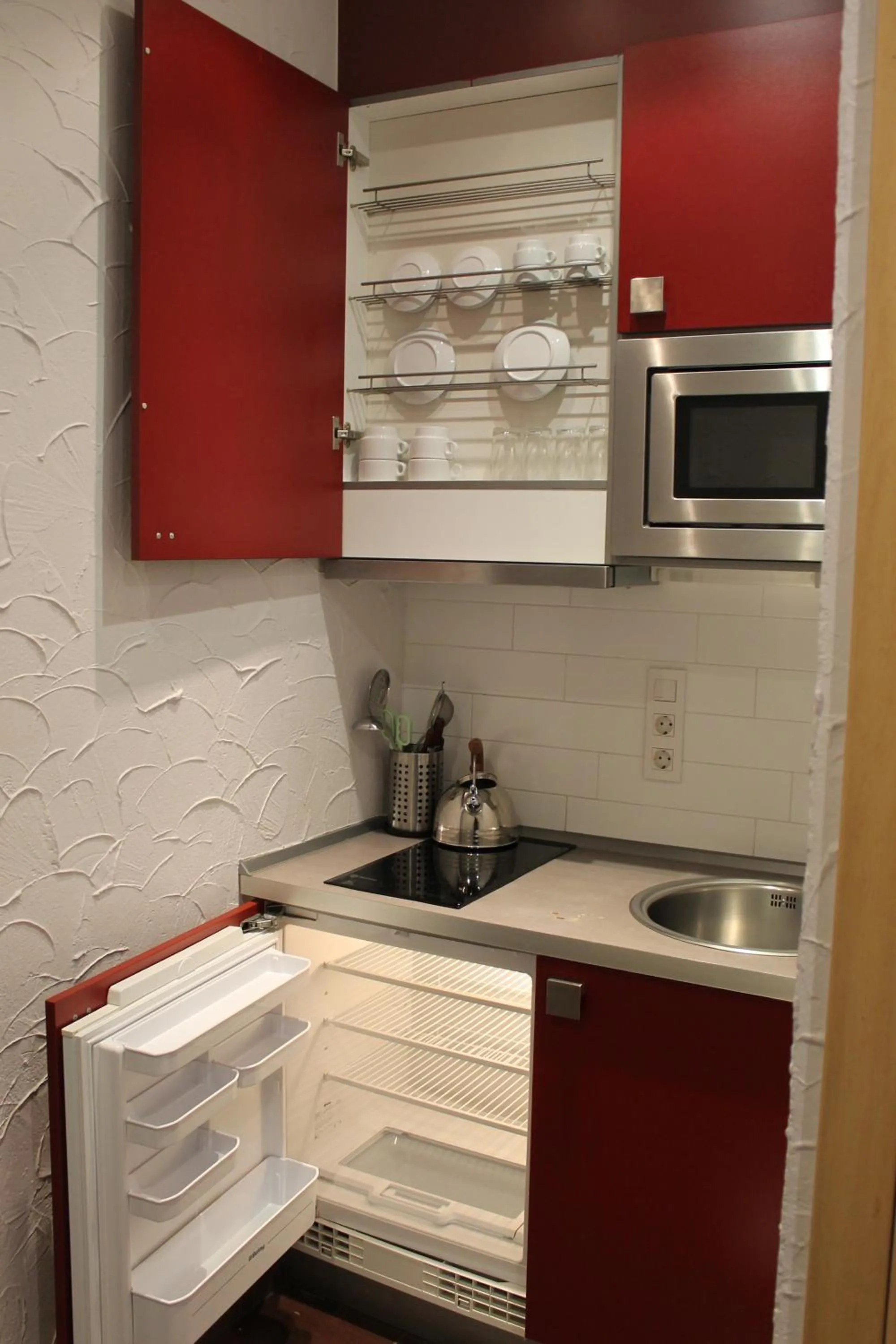 Kitchen or kitchenette in Apartaments Ciutat Vella