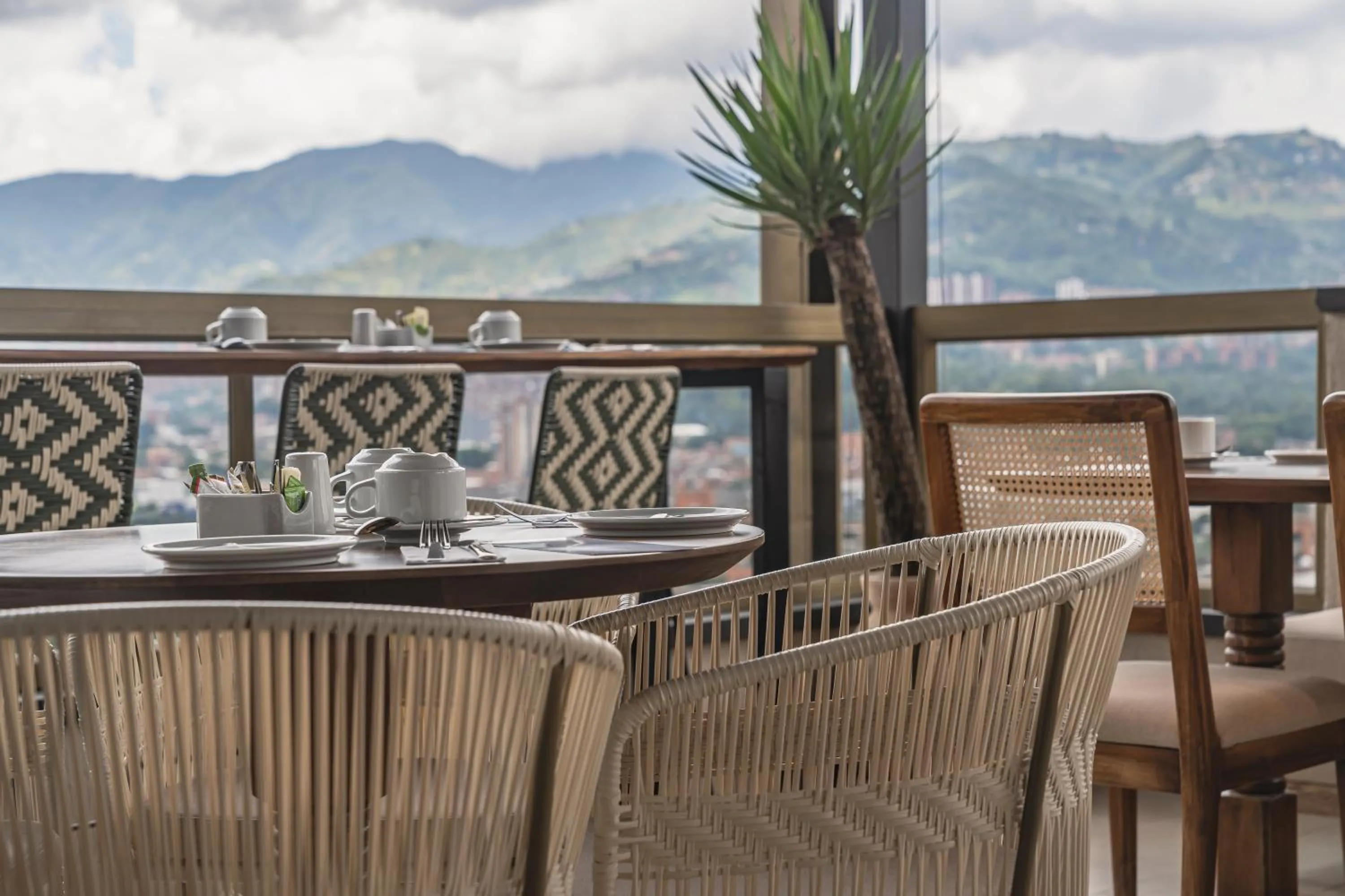 Breakfast in Golden Valley Hotel