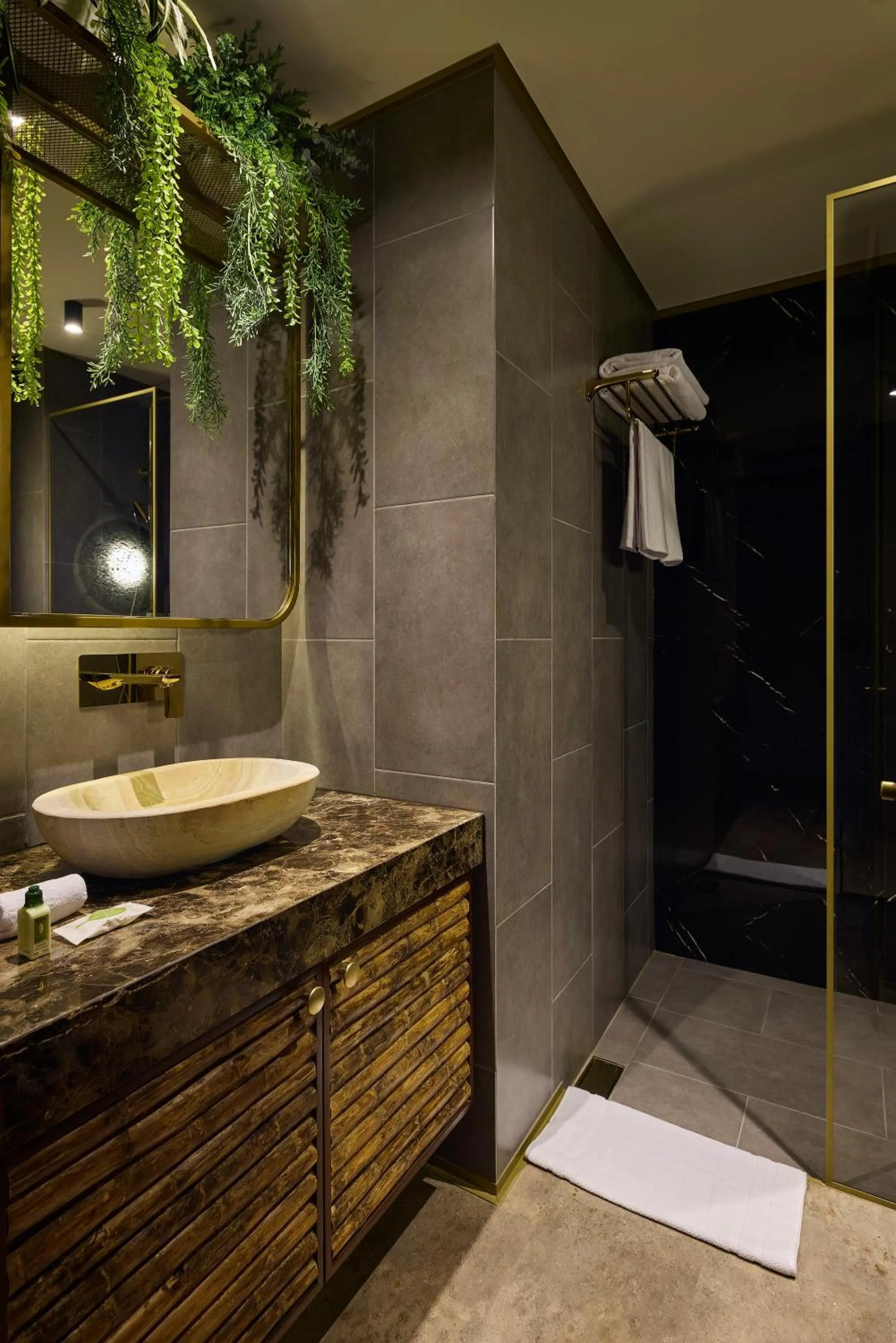 Bathroom in Golden Valley Hotel